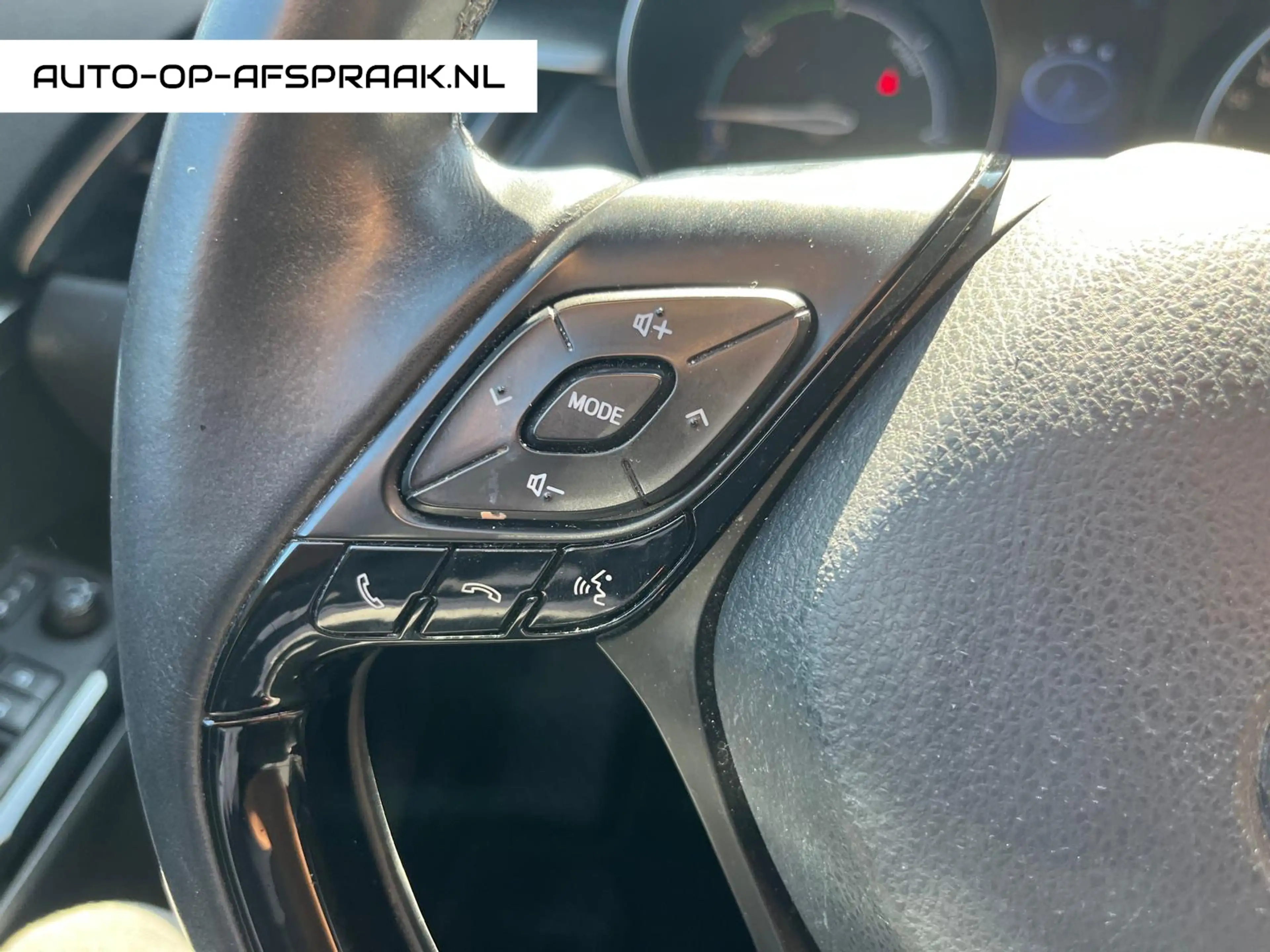 Toyota C-HR 1.8 Hybrid Executive Automaat Leer Navi Camera — photo 13