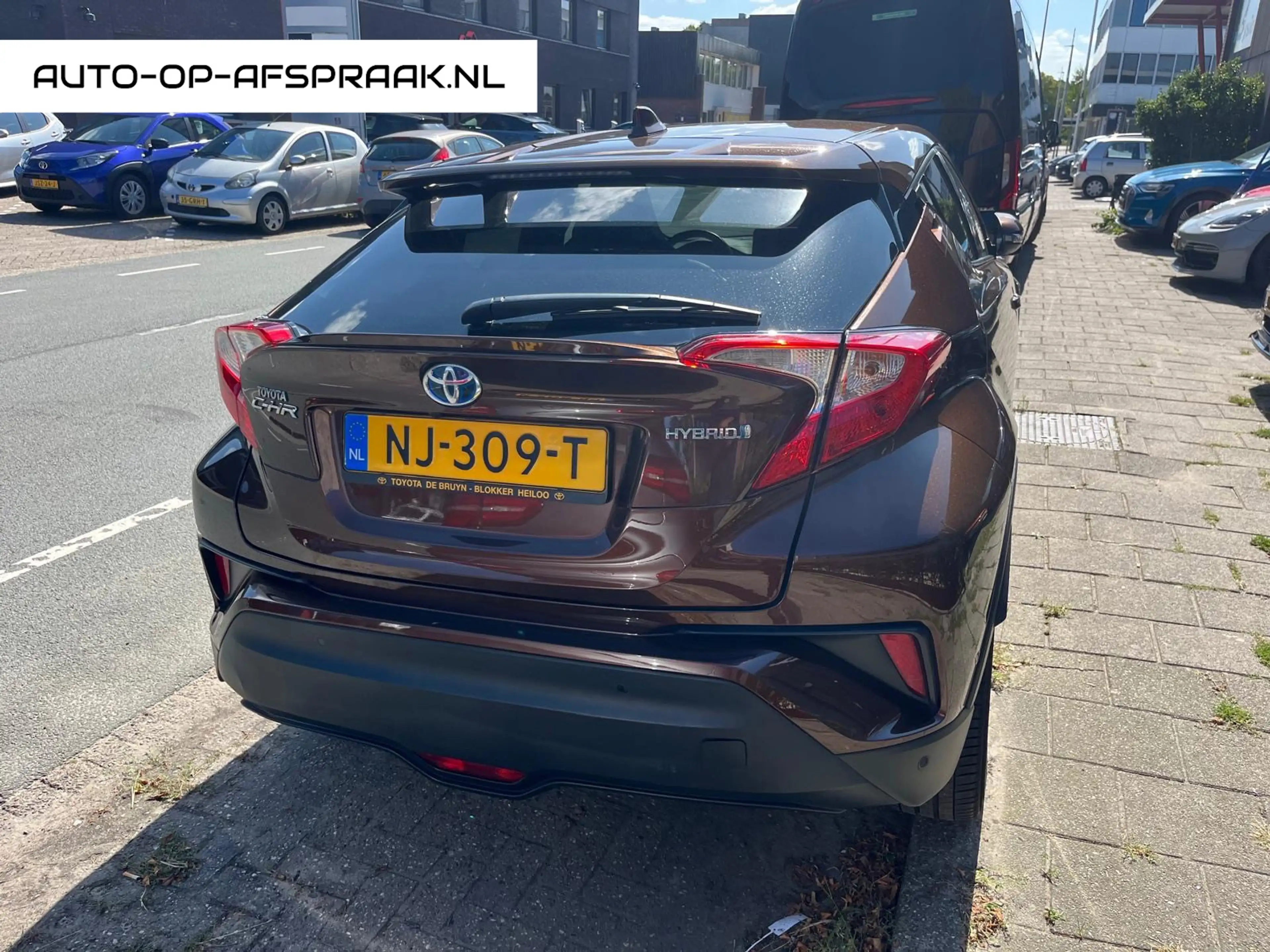 Toyota C-HR 1.8 Hybrid Executive Automaat Leer Navi Camera — photo 2