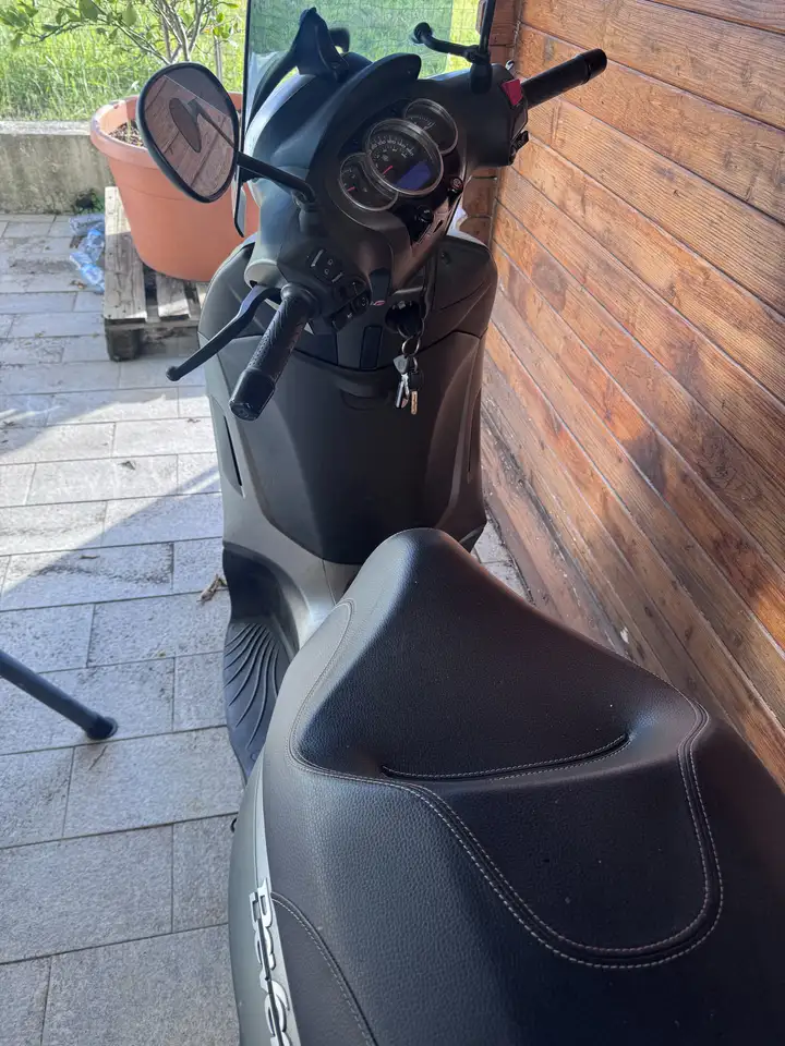 Piaggio Beverly 350