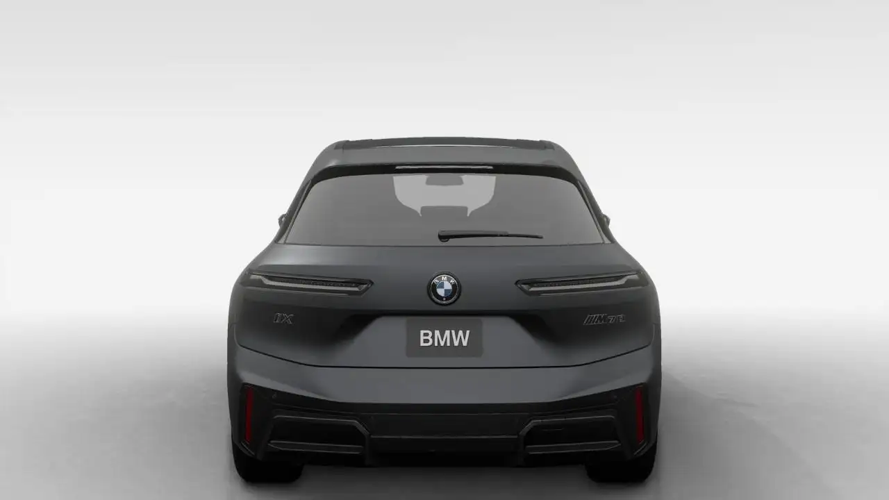 BMW iX снимка BMW iX