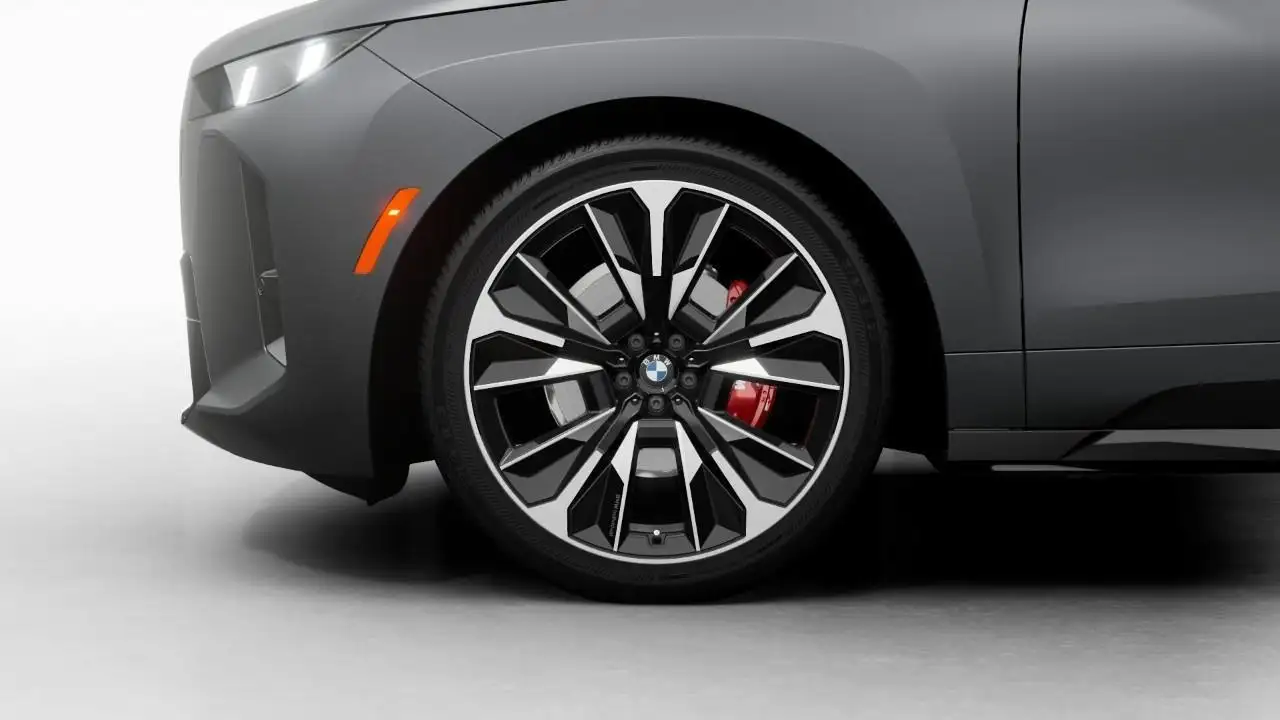 BMW iX снимка BMW iX