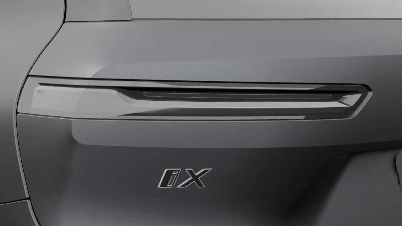BMW iX снимка BMW iX
