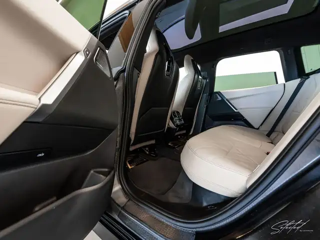 BMW iX xDrive M60*AHK*LUFTFED*PANO*B&W*LASER*KOMFORTZ* Ansicht 41