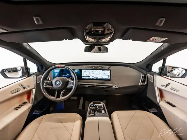 BMW iX xDrive M60*AHK*LUFTFED*PANO*B&W*LASER*KOMFORTZ* Ansicht 25