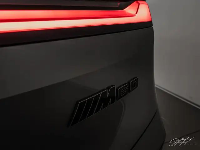 BMW iX xDrive M60*AHK*LUFTFED*PANO*B&W*LASER*KOMFORTZ* Ansicht 9