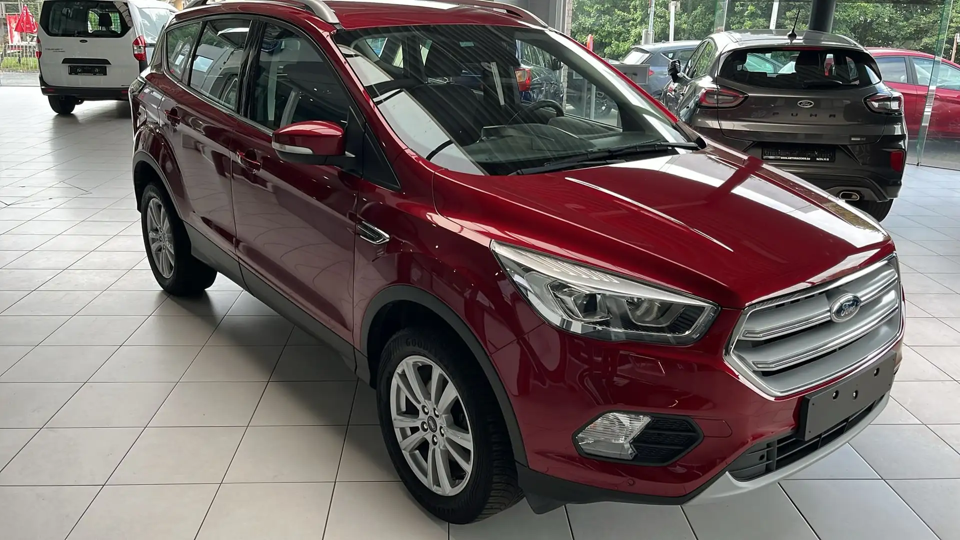 Ford Kuga 1.5 EcoBoost FWD Titanium (EU6.2) Rouge - 2