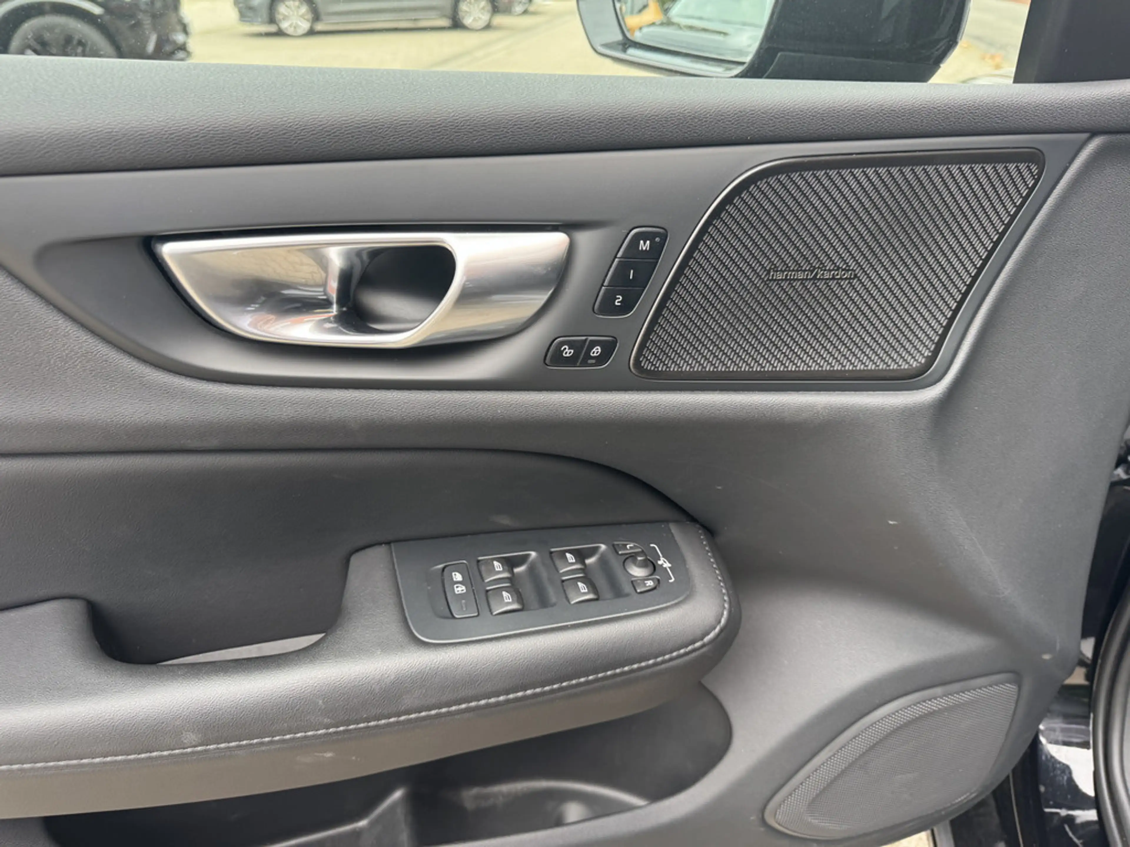 Volvo V60 B4 Plus Dark LED ACC H/K RÜCKFAHRKAMERA — photo 12