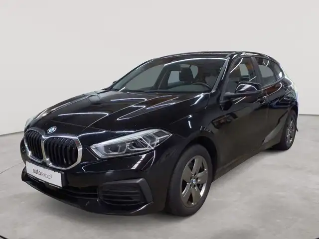 BMW 1 Series view 2