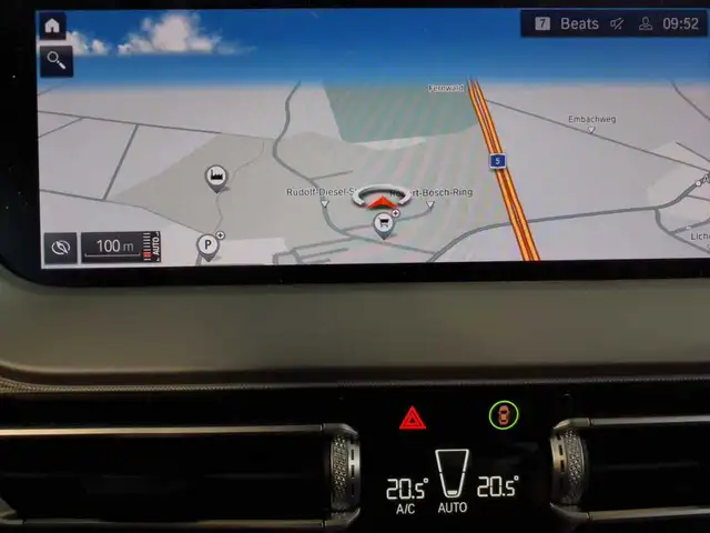 BMW 1 Series view 12