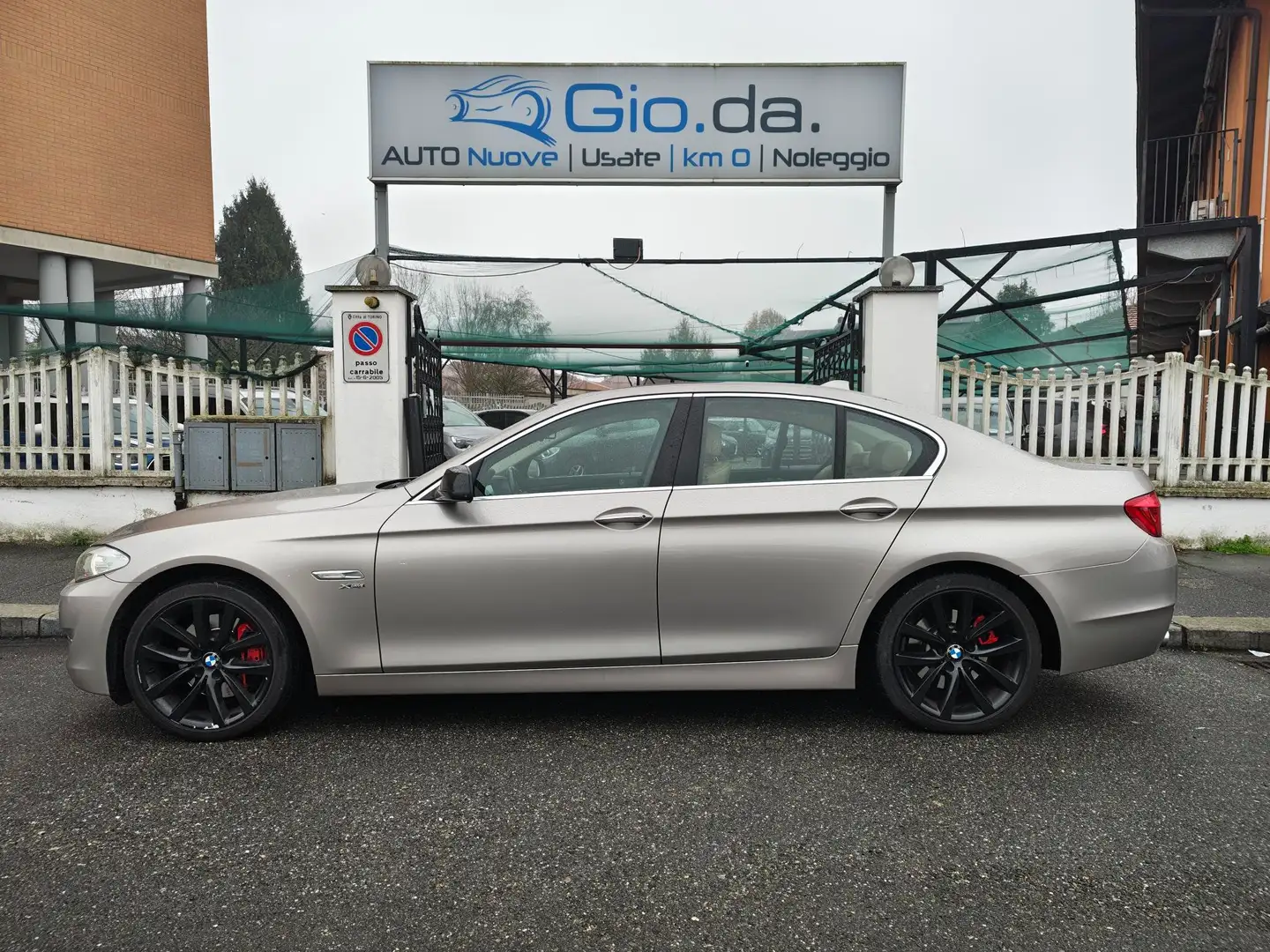 BMW 525 BMW 525D XDRIVE 218CV KM 175000-2012  Oro - 1