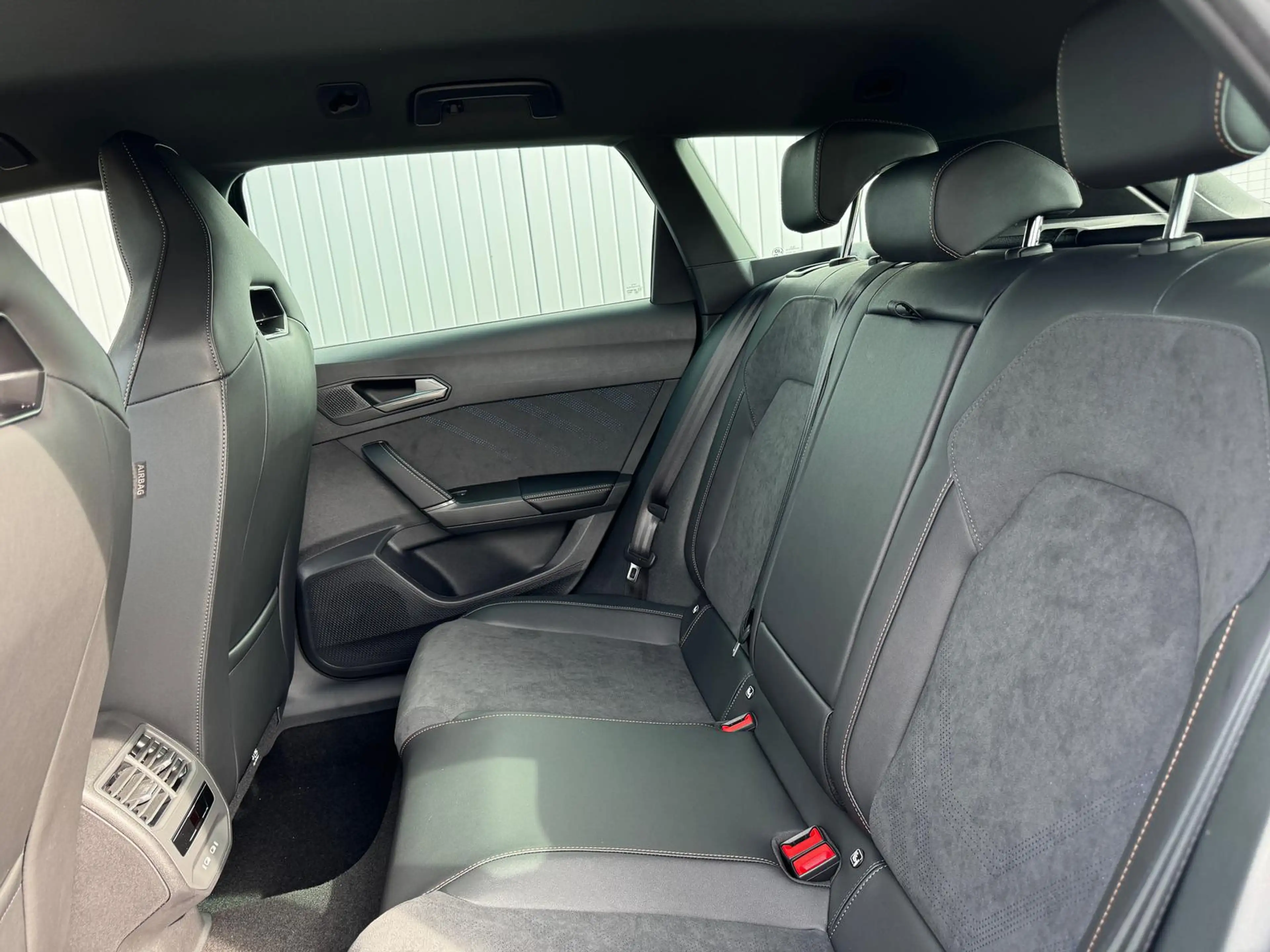 CUPRA Leon Kombi ST 2.0TSI ABT AHK ACC — photo 9