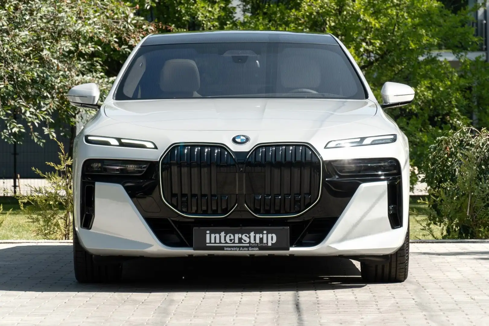 BMW 740 d  M SPORT.SKY.SOFTC.MASSAGE.DR.ASS.PRO.360° Biały - 2