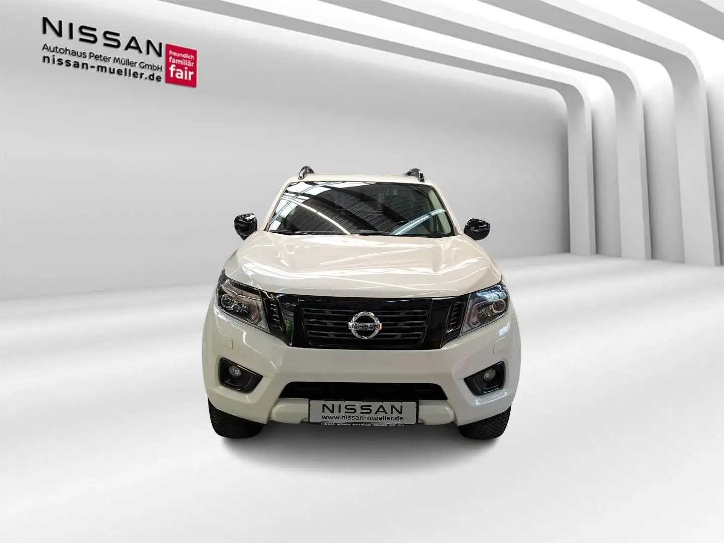 Nissan Navara DC N-GUARD 190PS 7AT 4WD DC Navi Wit - 2
