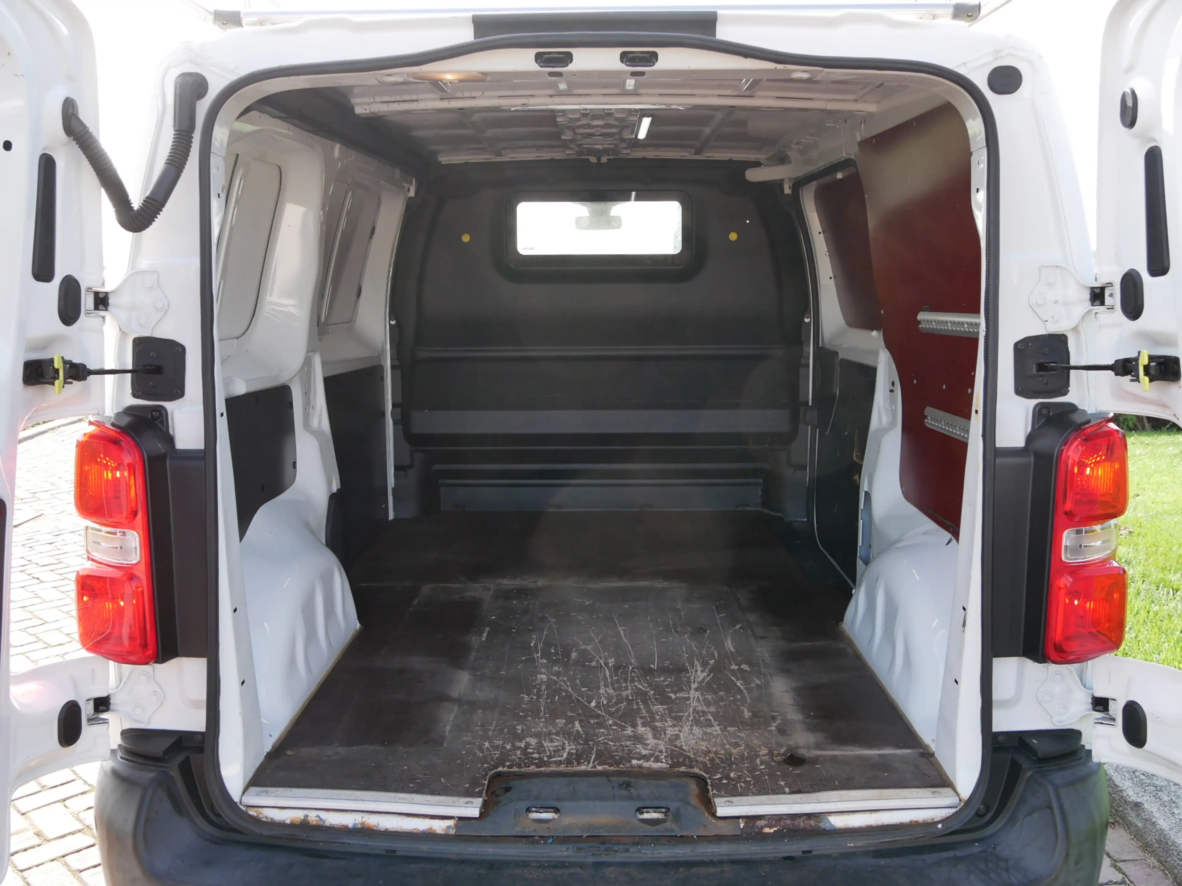 Peugeot Expert 2.0 BlueHDI 120 | AC | NAVI | CAMERA | € 7499 EX B — photo 10