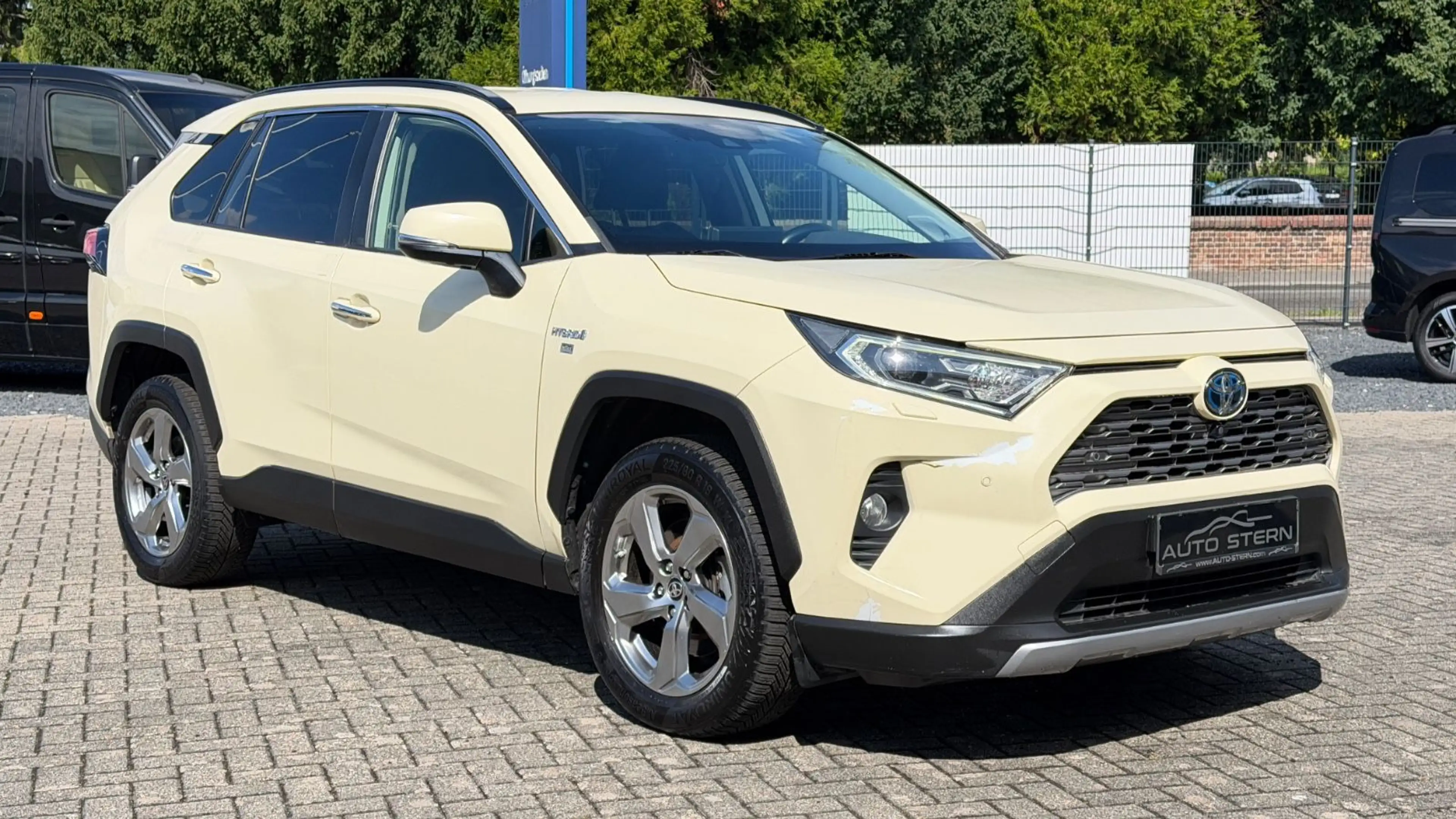 Toyota RAV 4 Hybrid 4x2 Lounge LEDER TTW RCAM B-LENKRAD — photo 7