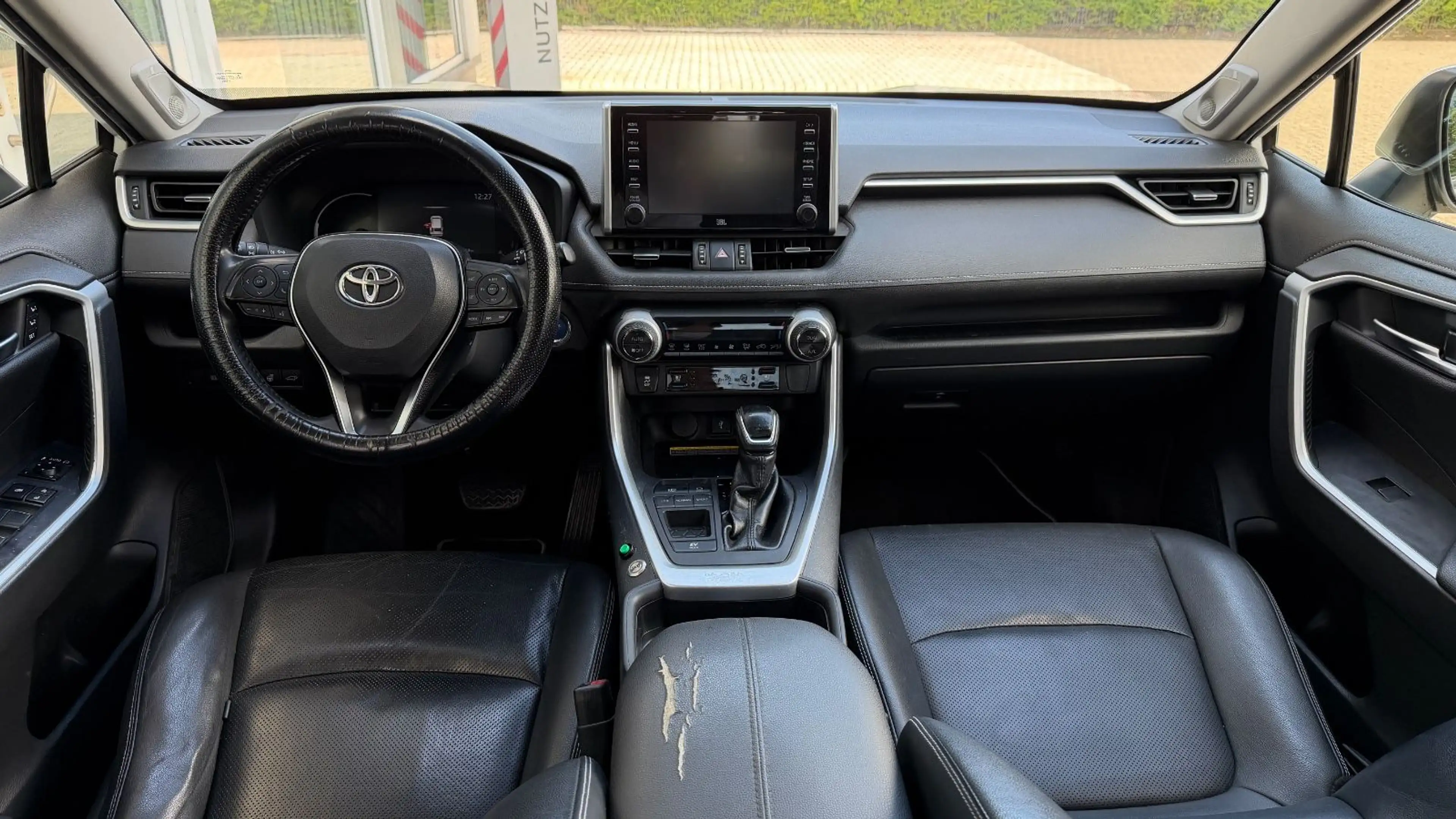 Toyota RAV 4 Hybrid 4x2 Lounge LEDER TTW RCAM B-LENKRAD — photo 13