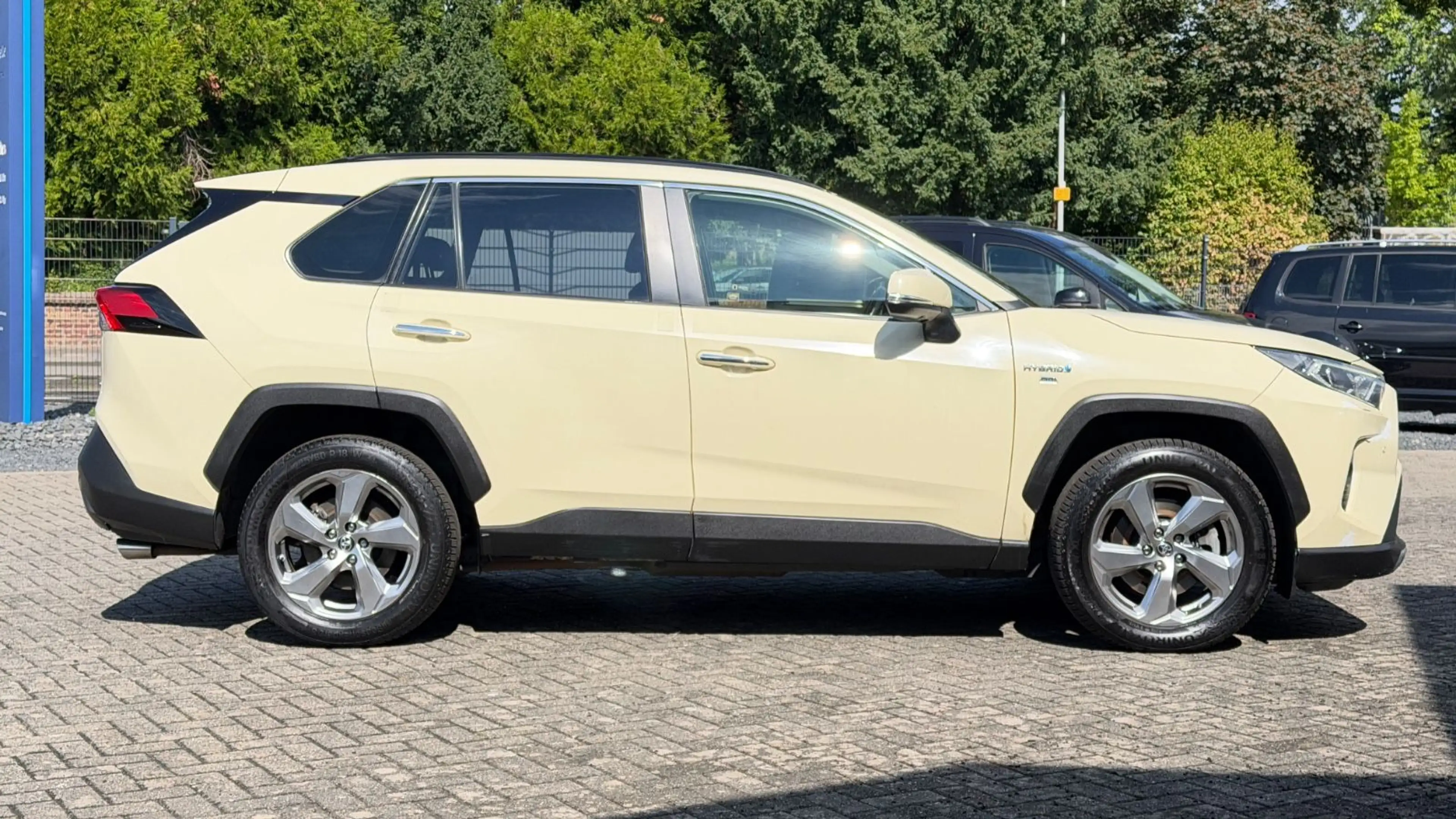 Toyota RAV 4 Hybrid 4x2 Lounge LEDER TTW RCAM B-LENKRAD — photo 6