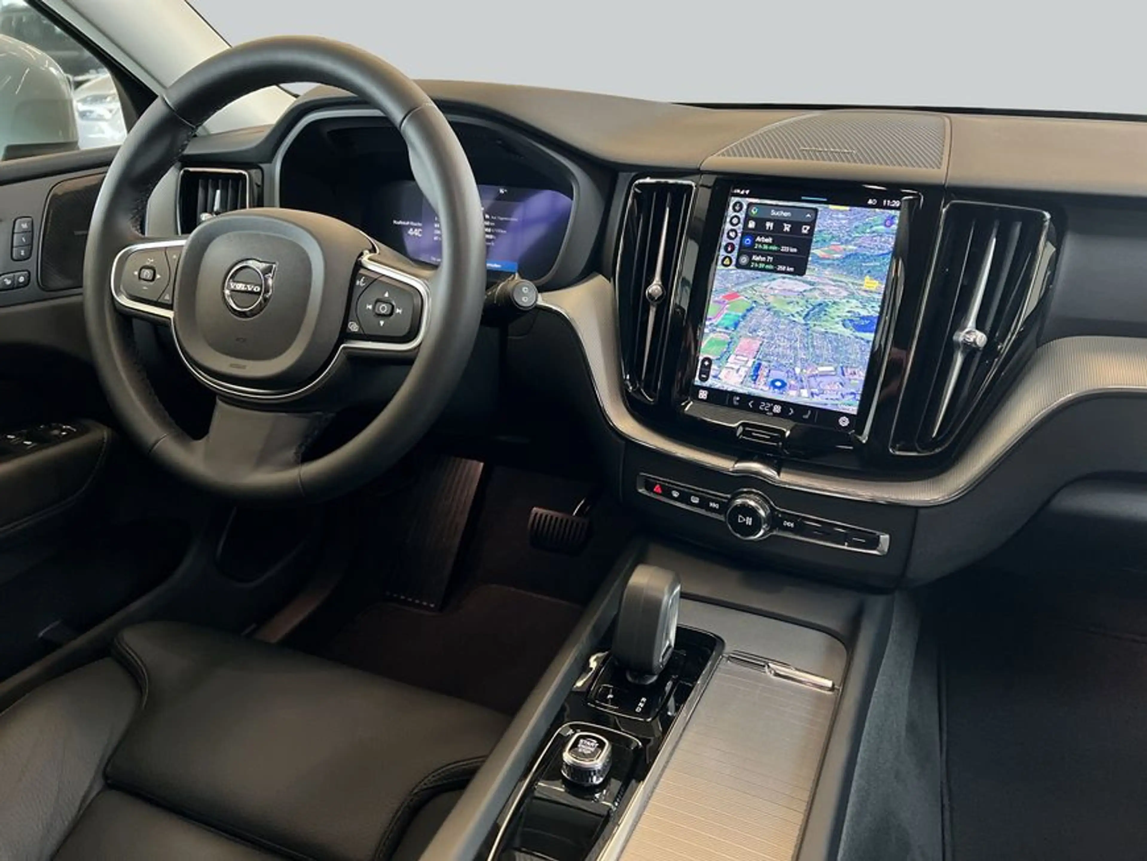 Volvo XC60 XC60 B5 AWD Leder Pilot BLIS Voll-LED H&K 19'' Mem — photo 13