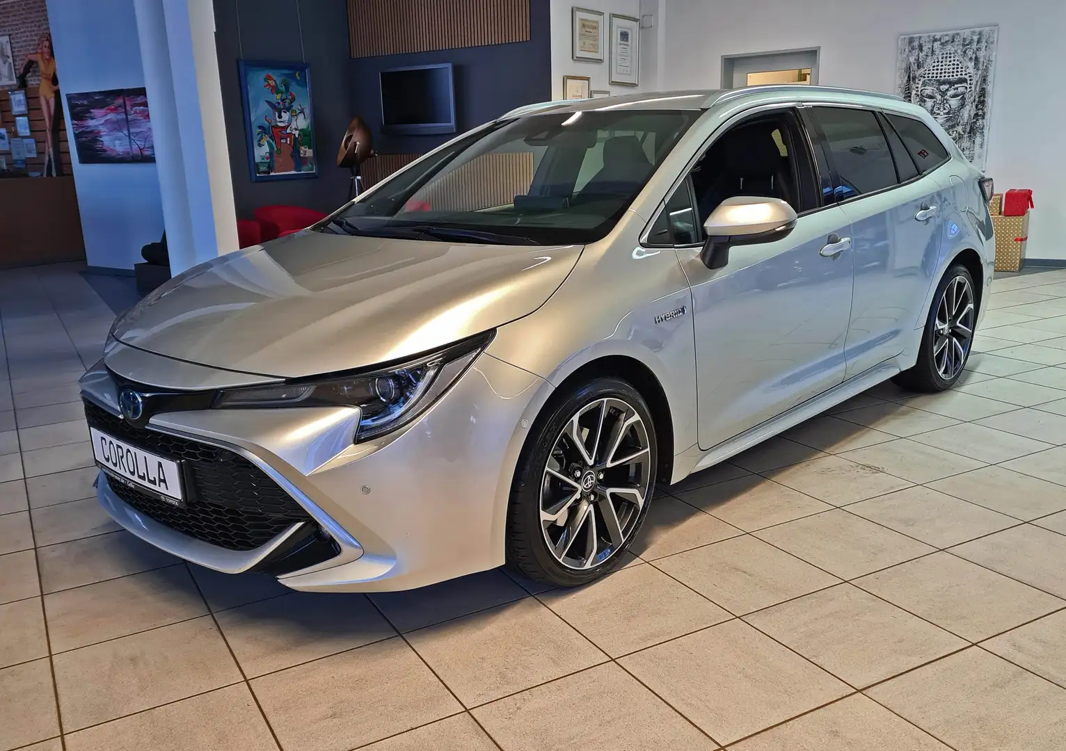 Toyota Corolla Corolla Touring Sports Hybrid 2.0 Lounge + Headup Silber - 1