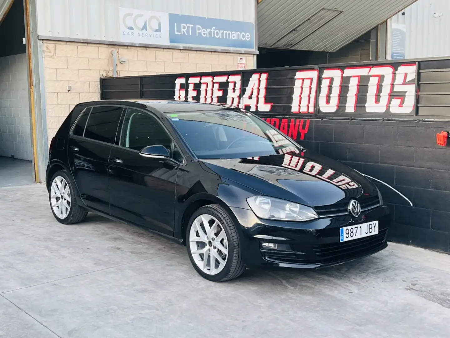 Volkswagen Golf 1.6TDI CR BM Business Navi 110 - 1