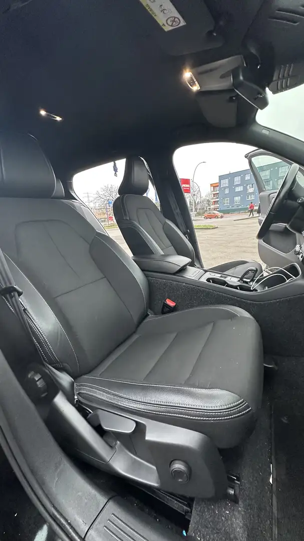 Volvo XC40 D4 AWD Geartronic Momentum - 2