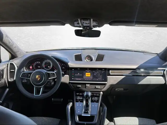 Porsche Cayenne Coupe GTS Aut. Ansicht 9