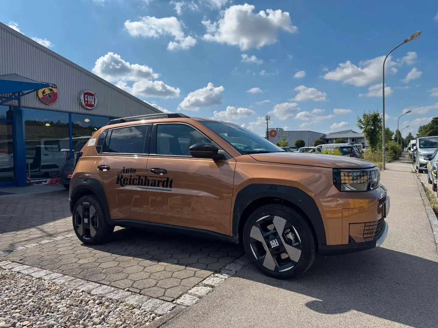Fiat Grande Panda Elektro 83 kW La Prima Oro - 1