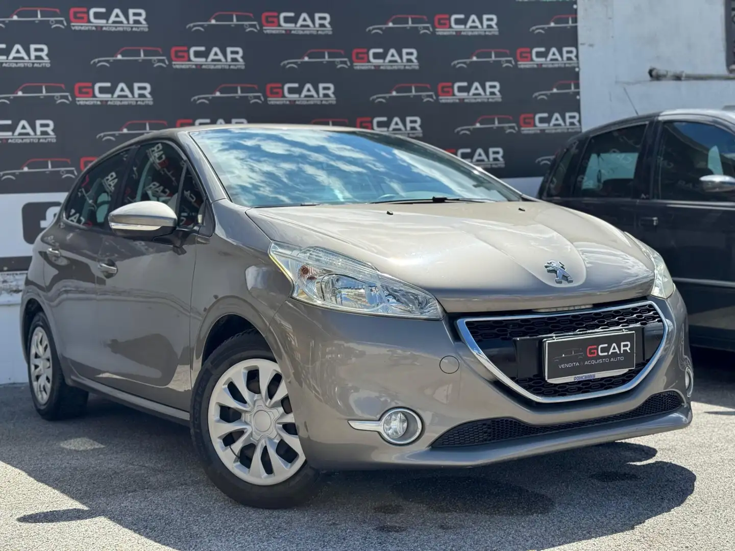Peugeot 208 1.4 HDi 68 CV 5 porte Allure Oro - 1