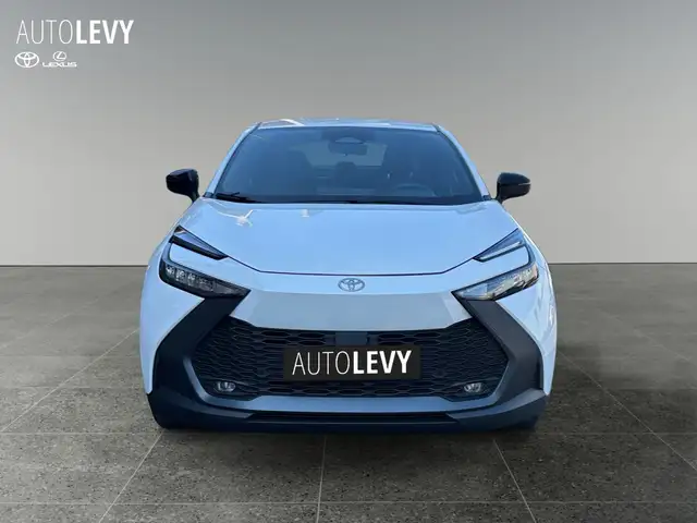 Toyota C-HR view 9