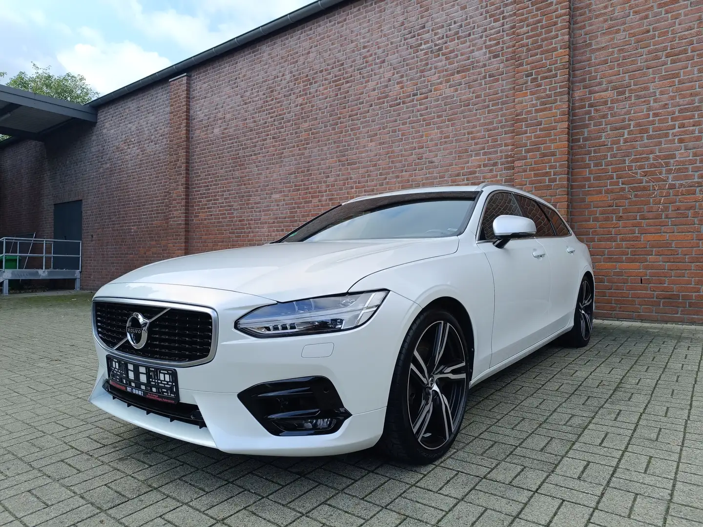 Volvo V90 V90 T5 Geartronic R Design*20Zoll*LED*360*VIRTUAL Weiß - 1