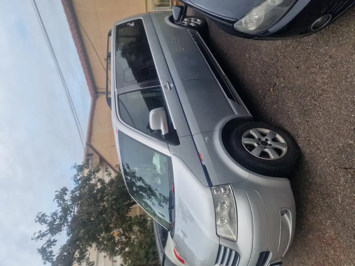 Volkswagen T5 Caravelle 2.5 TDI 130 Long 9pl - 1