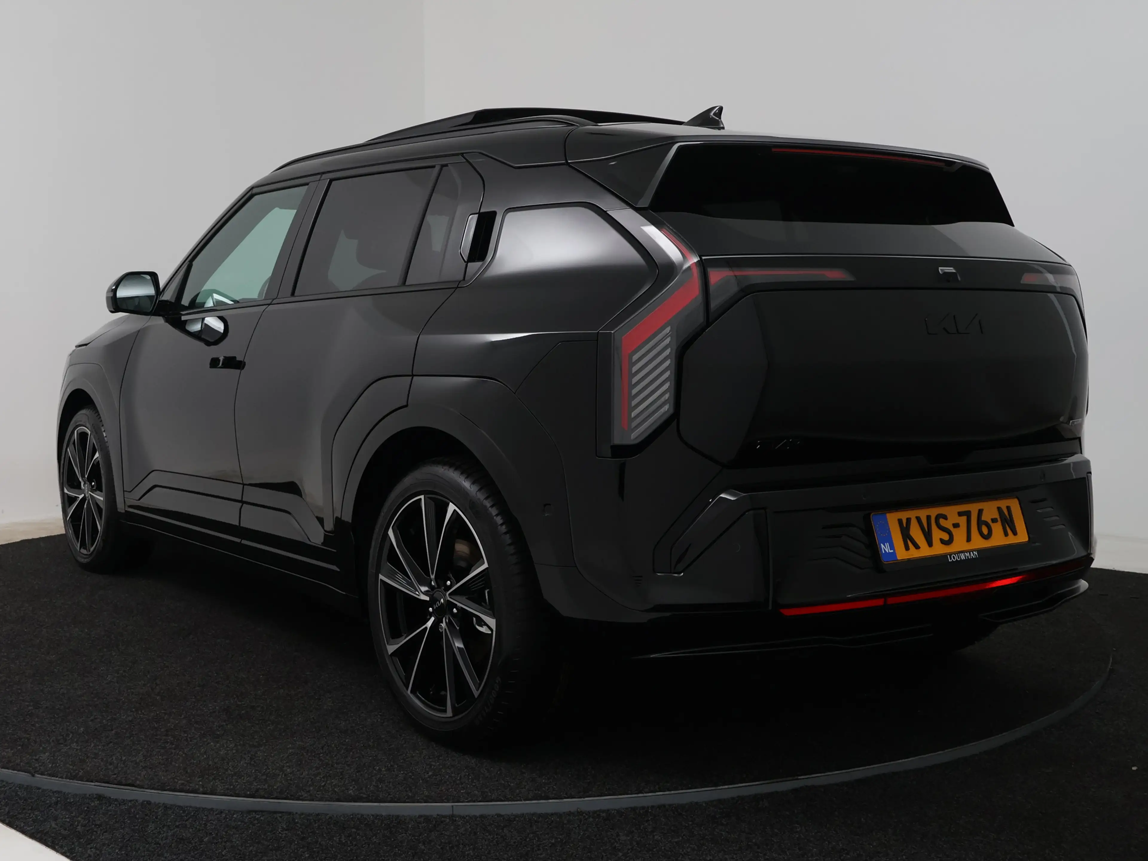 Kia EV3 GT-PlusLine 81.4 kWh | Company Car | 10 Jaar Garan — photo 3