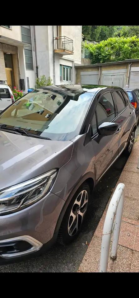 Renault Captur 1.3 tce Initiale Paris 150cv edc fap — photo 1 of 8