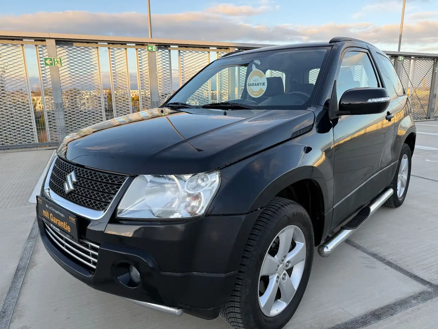 Suzuki Grand Vitara 2.4 Comfort 4X4 KLIMA SZH GARANTIE Noir - 1