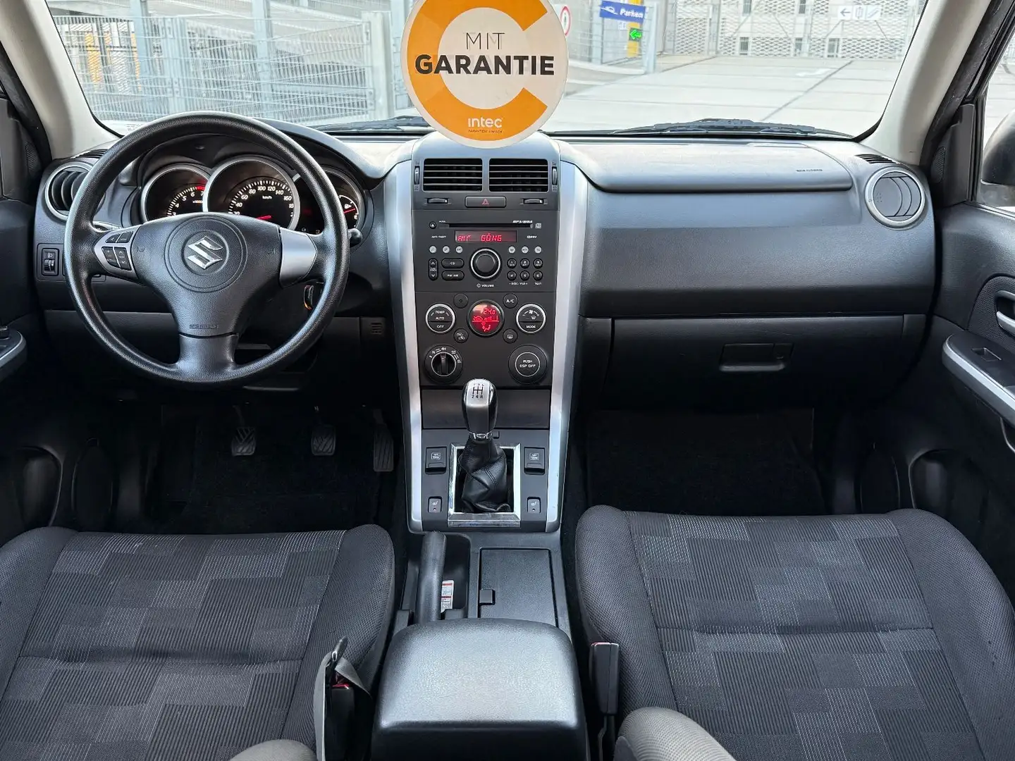 Suzuki Grand Vitara 2.4 Comfort 4X4 KLIMA SZH GARANTIE Noir - 2