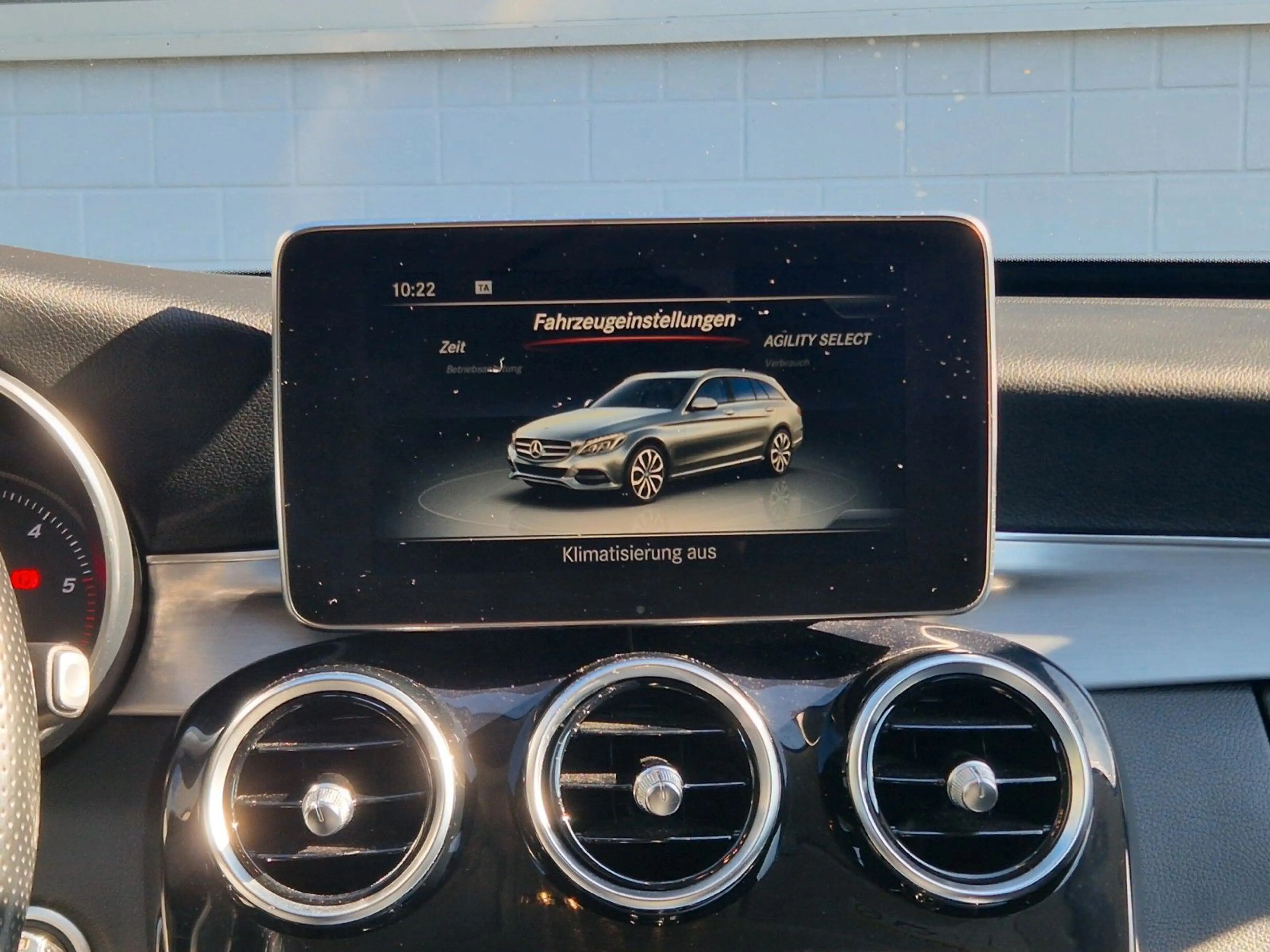 Mercedes-Benz C 250 d T 4-Matic|Avantgarde|Easy-P|AHK|Dist|Air — photo 14