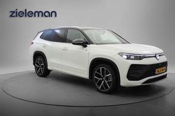 1.5 eTSI R-Line Edition 7 Persoons Automaat - Carp