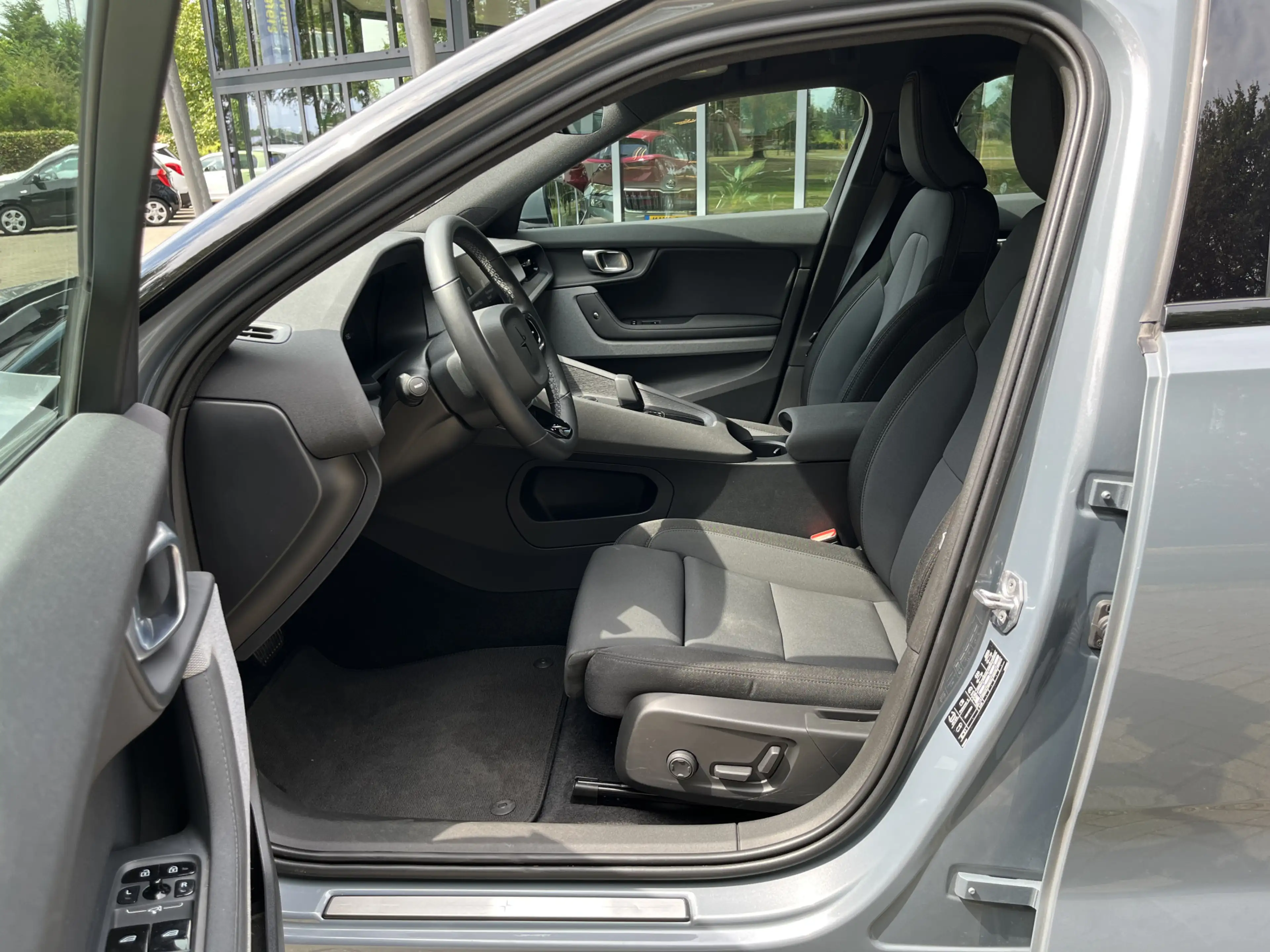 Polestar 2 Standard Range Single Motor 63kWh | ACC | CAM | CA — photo 25