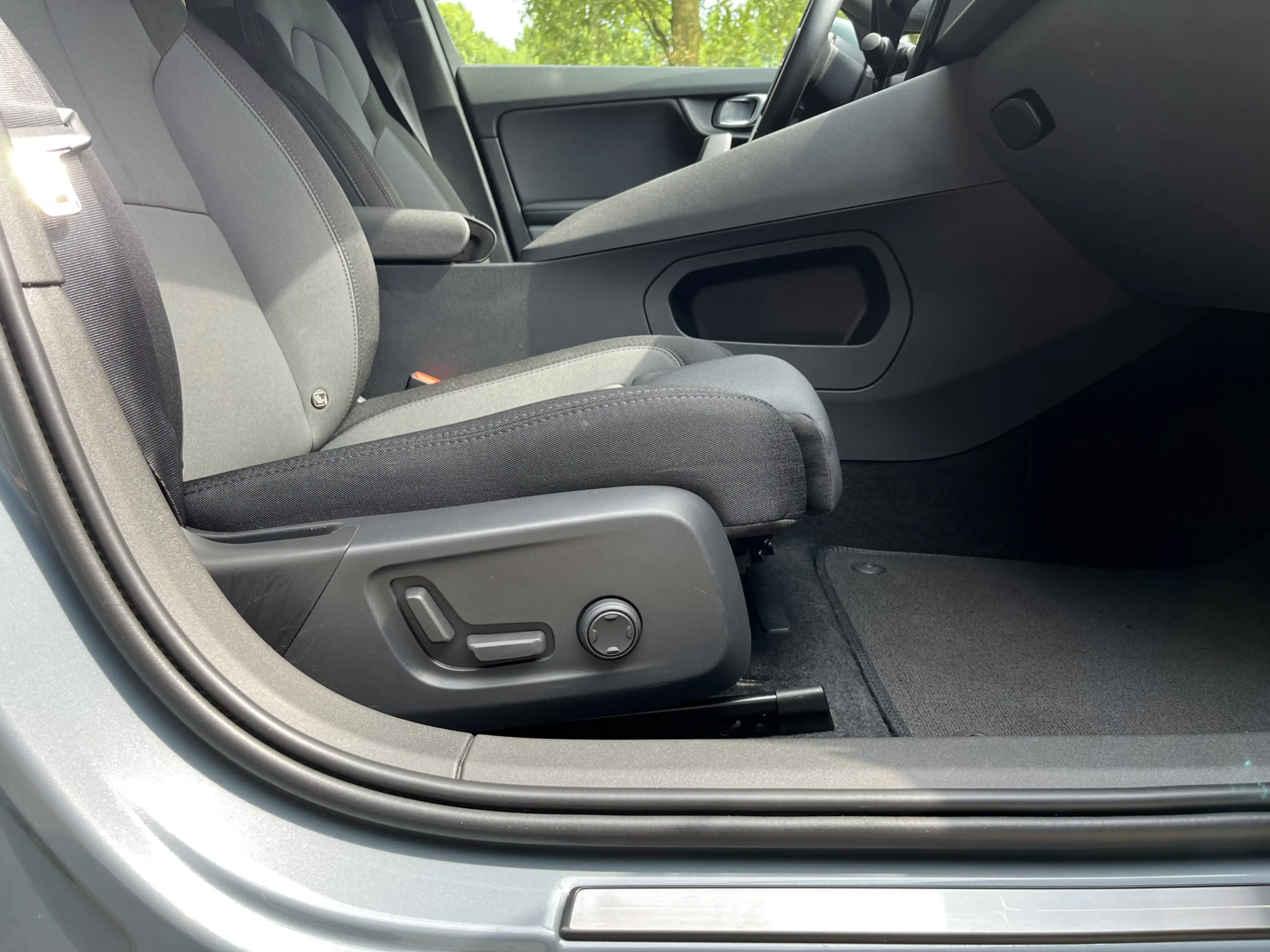 Polestar 2 Standard Range Single Motor 63kWh | ACC | CAM | CA — photo 30