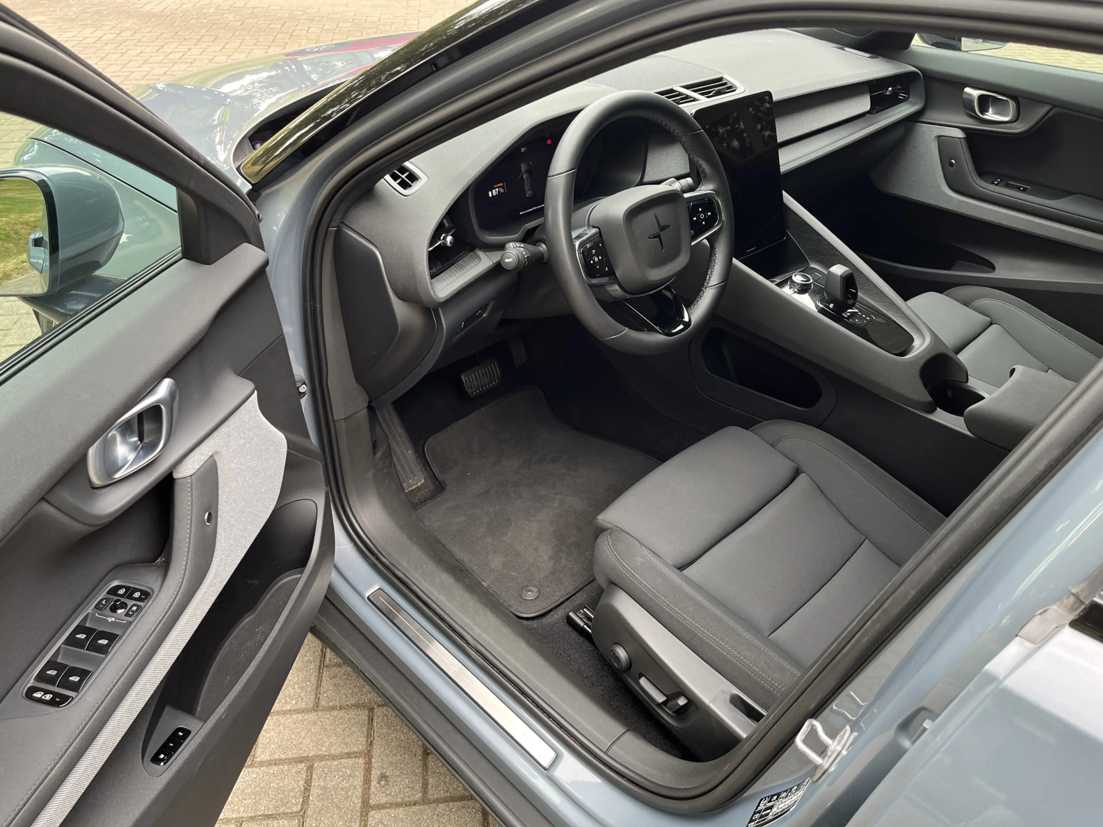 Polestar 2 Standard Range Single Motor 63kWh | ACC | CAM | CA — photo 4
