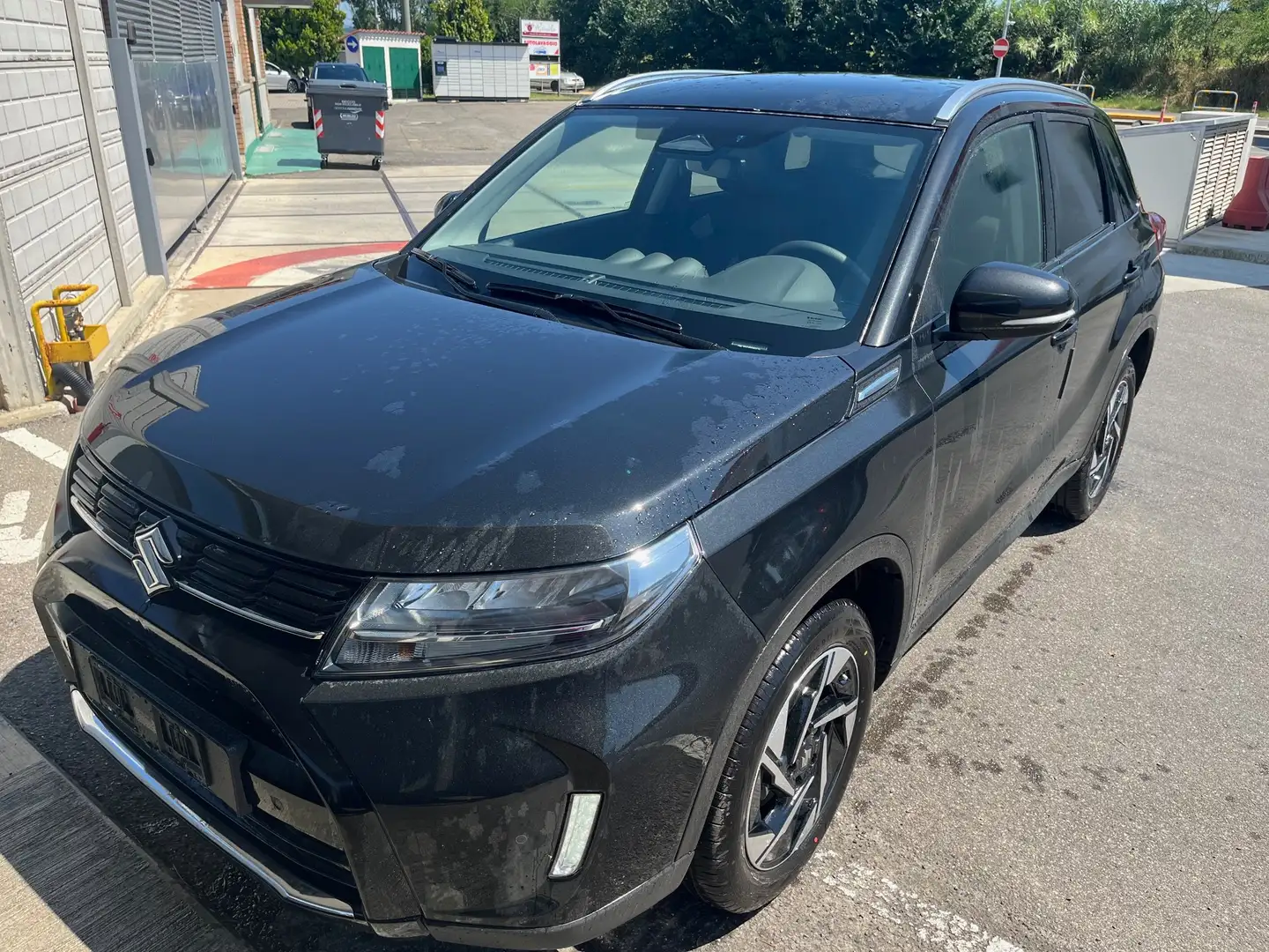 Suzuki Vitara 1,4 HYBRID TOP 2WD, NUOVO NON KM ZERO, SUZUKI 1986 Nero - 1