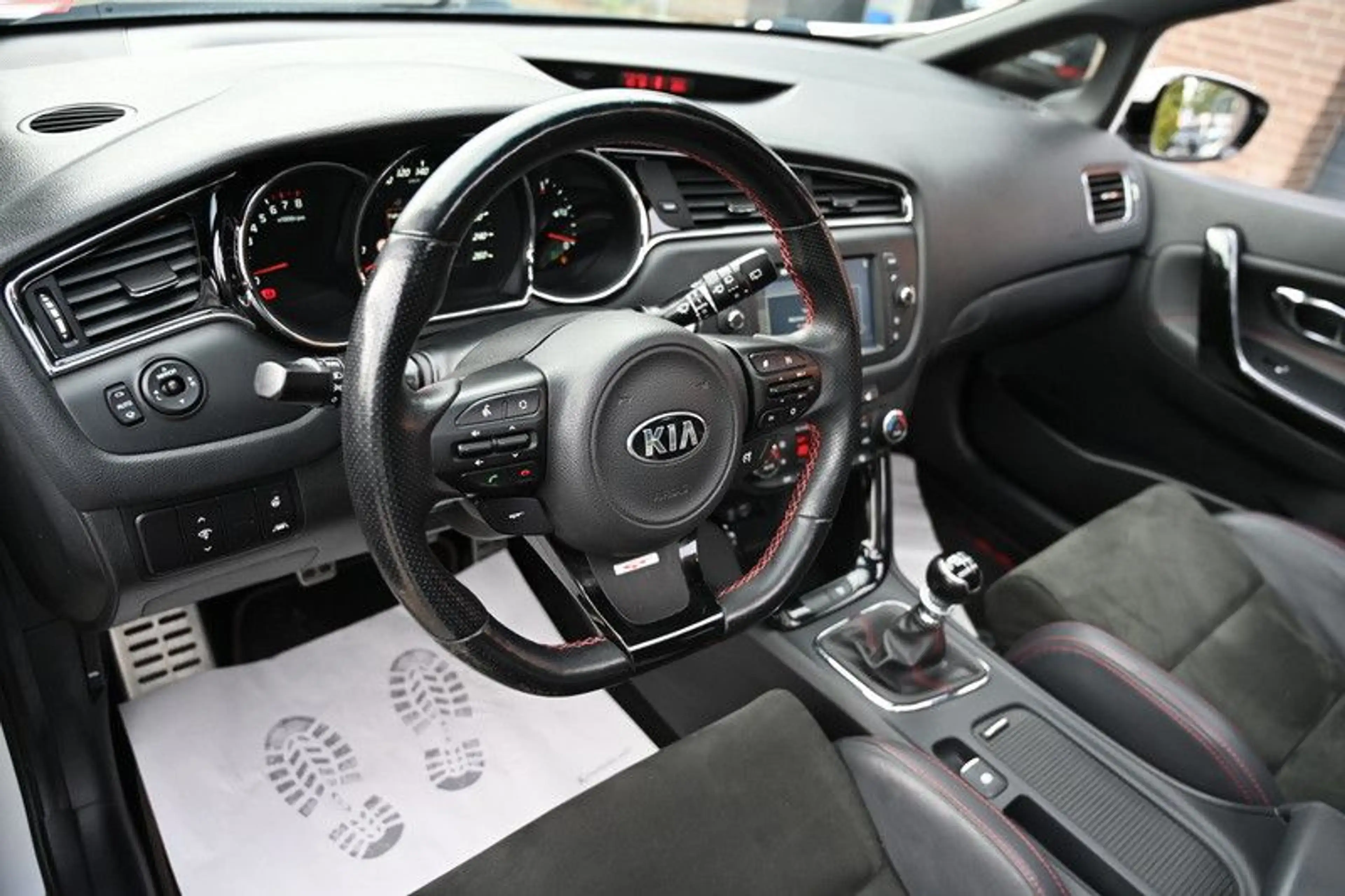 Kia Ceed / cee'd Ceed GT-Track Kamera Navi Xenon 2.Hd — photo 10