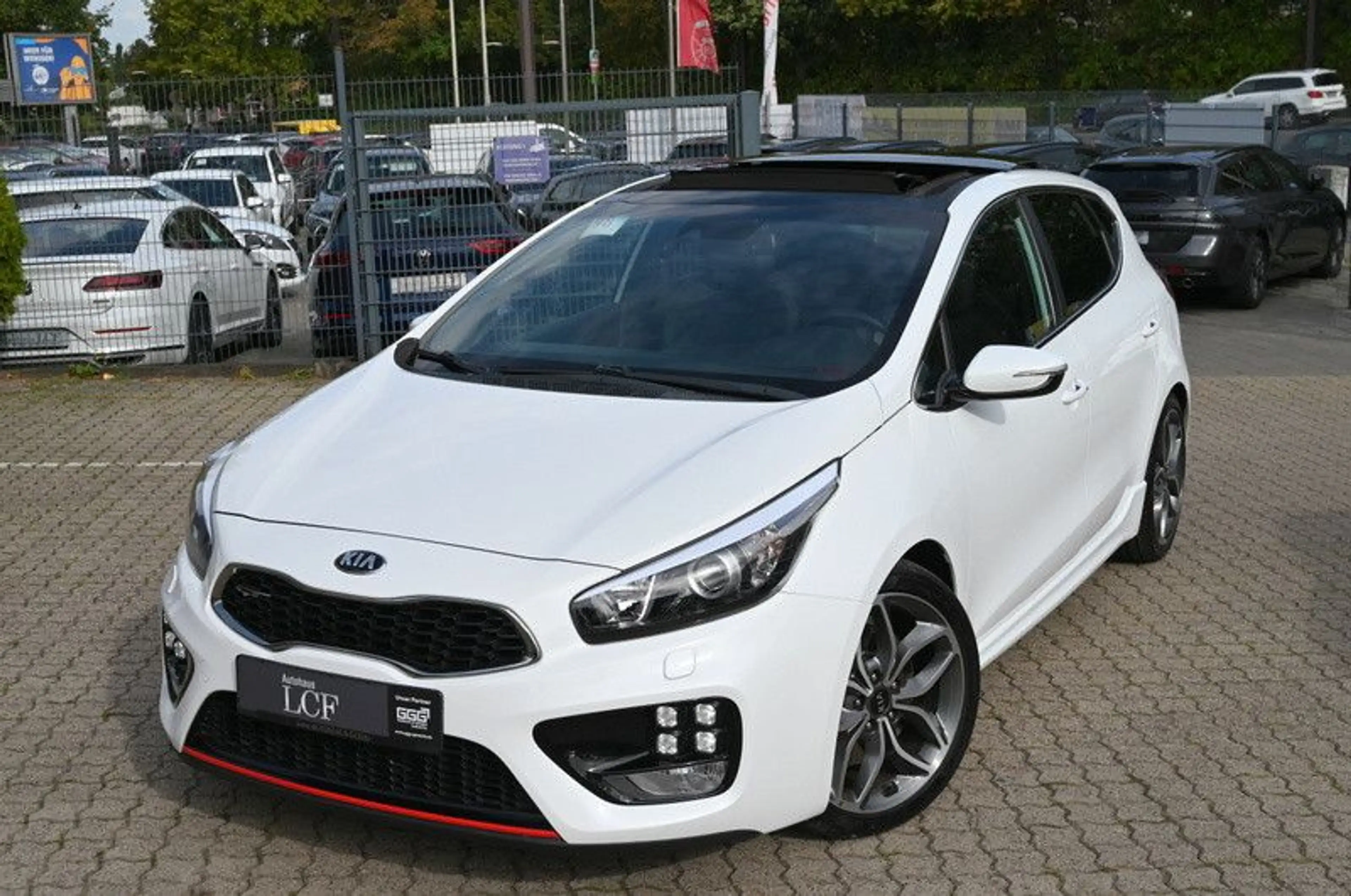 Kia Ceed / cee'd Ceed GT-Track Kamera Navi Xenon 2.Hd