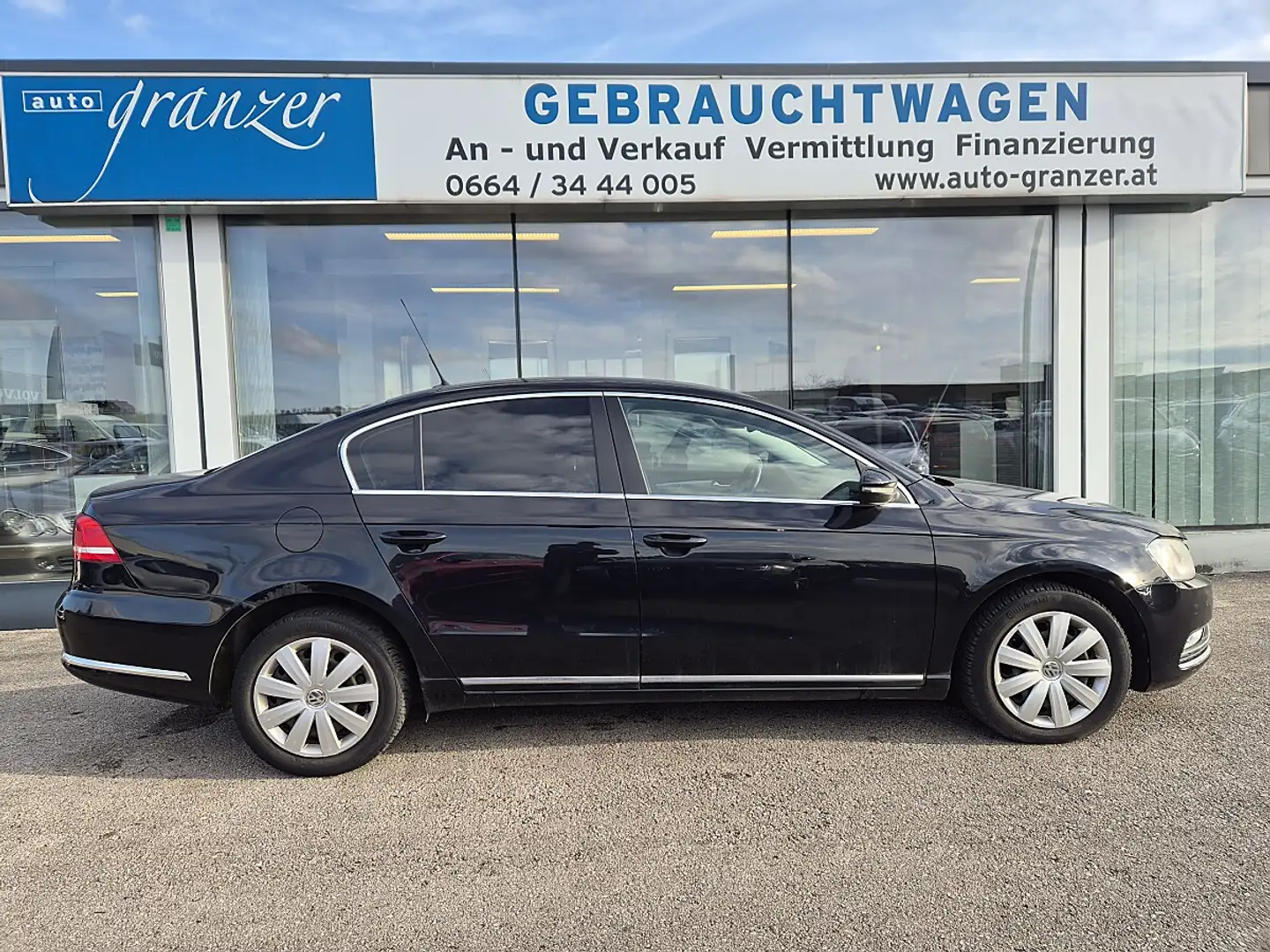 Volkswagen Passat Comfortline 1,4 TSI Schwarz - 1