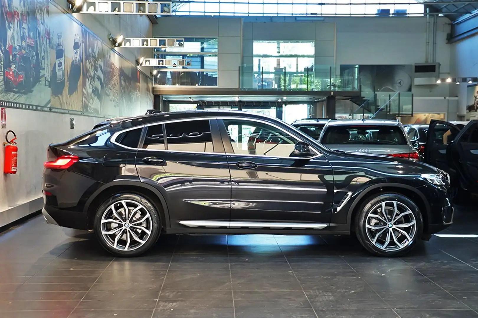 BMW X4 xDrive20d 48V - PELLE/ADAPTIVE LED/VIRTUAL/20" Nero - 2