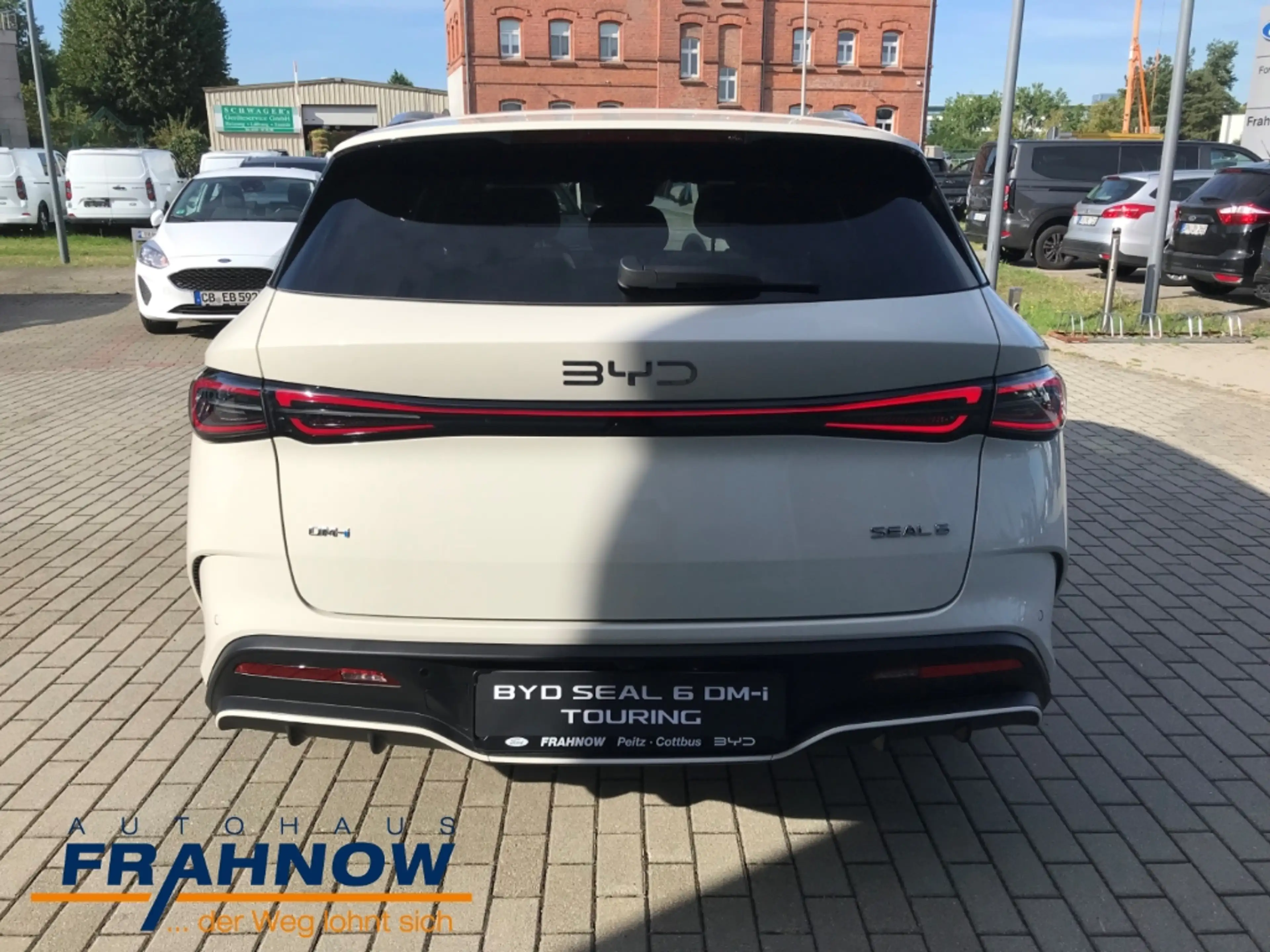 BYD Seal Touring 1.5 PHEV DM-i 156 kW Comfort LED ACC NAVI — photo 5