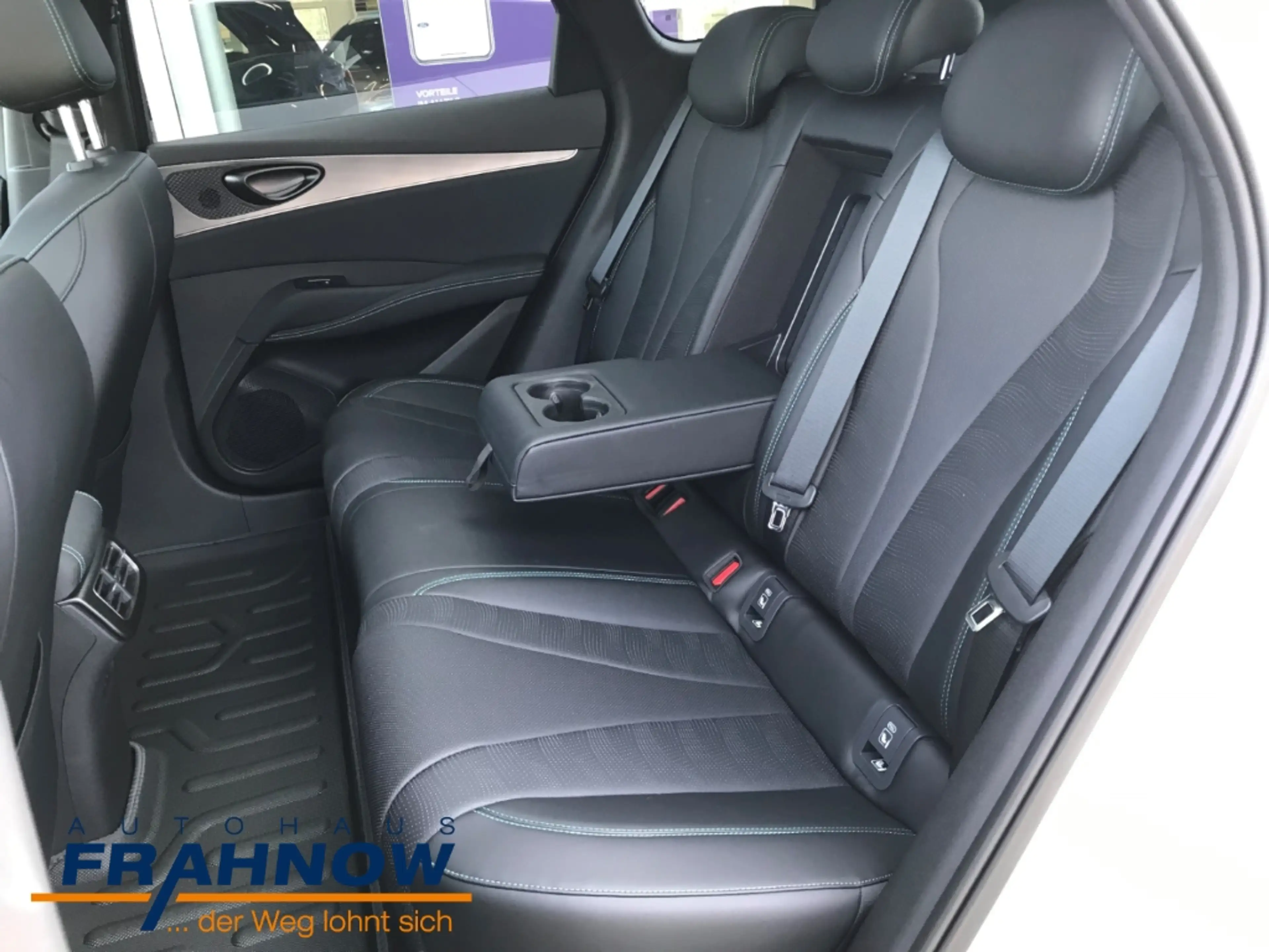 BYD Seal Touring 1.5 PHEV DM-i 156 kW Comfort LED ACC NAVI — photo 10