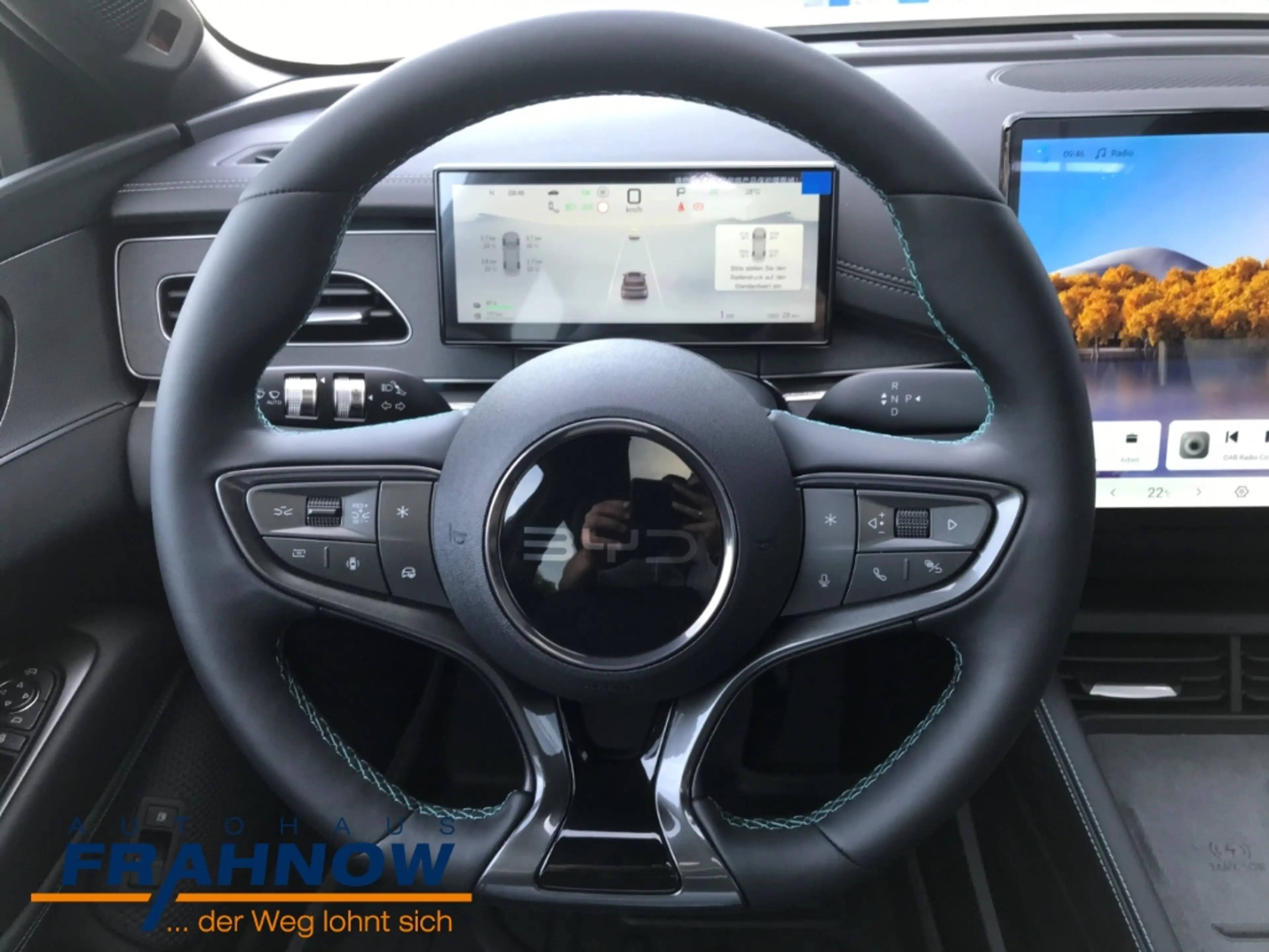 BYD Seal Touring 1.5 PHEV DM-i 156 kW Comfort LED ACC NAVI — photo 13