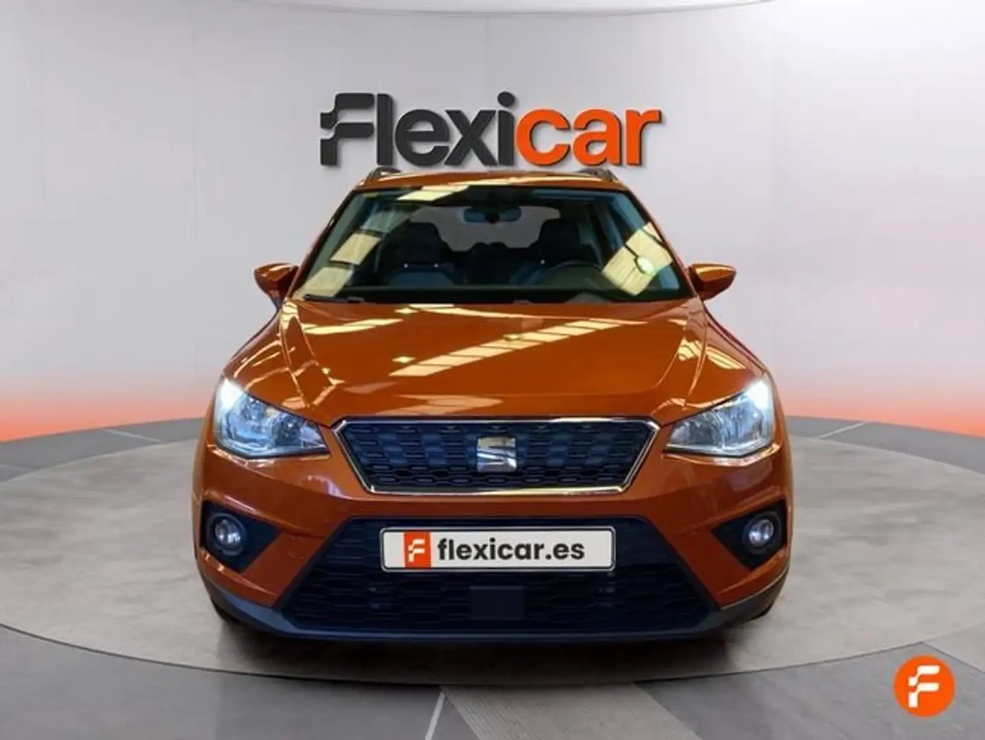 SEAT Arona 1.0 TSI Ecomotive S&S Style 115 Naranja - 2