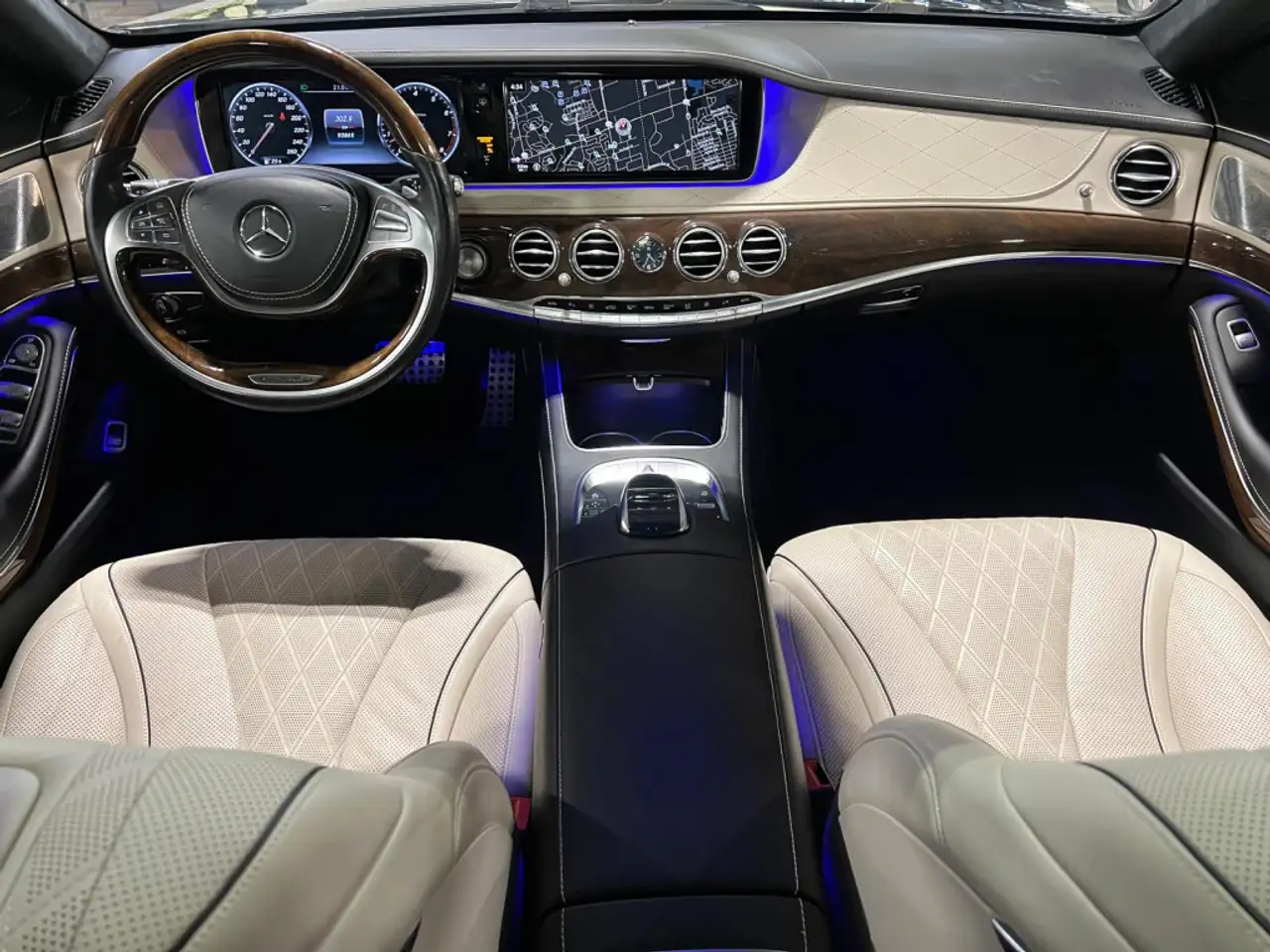 Mercedes-Benz S-Class снимка Mercedes-Benz S-Class